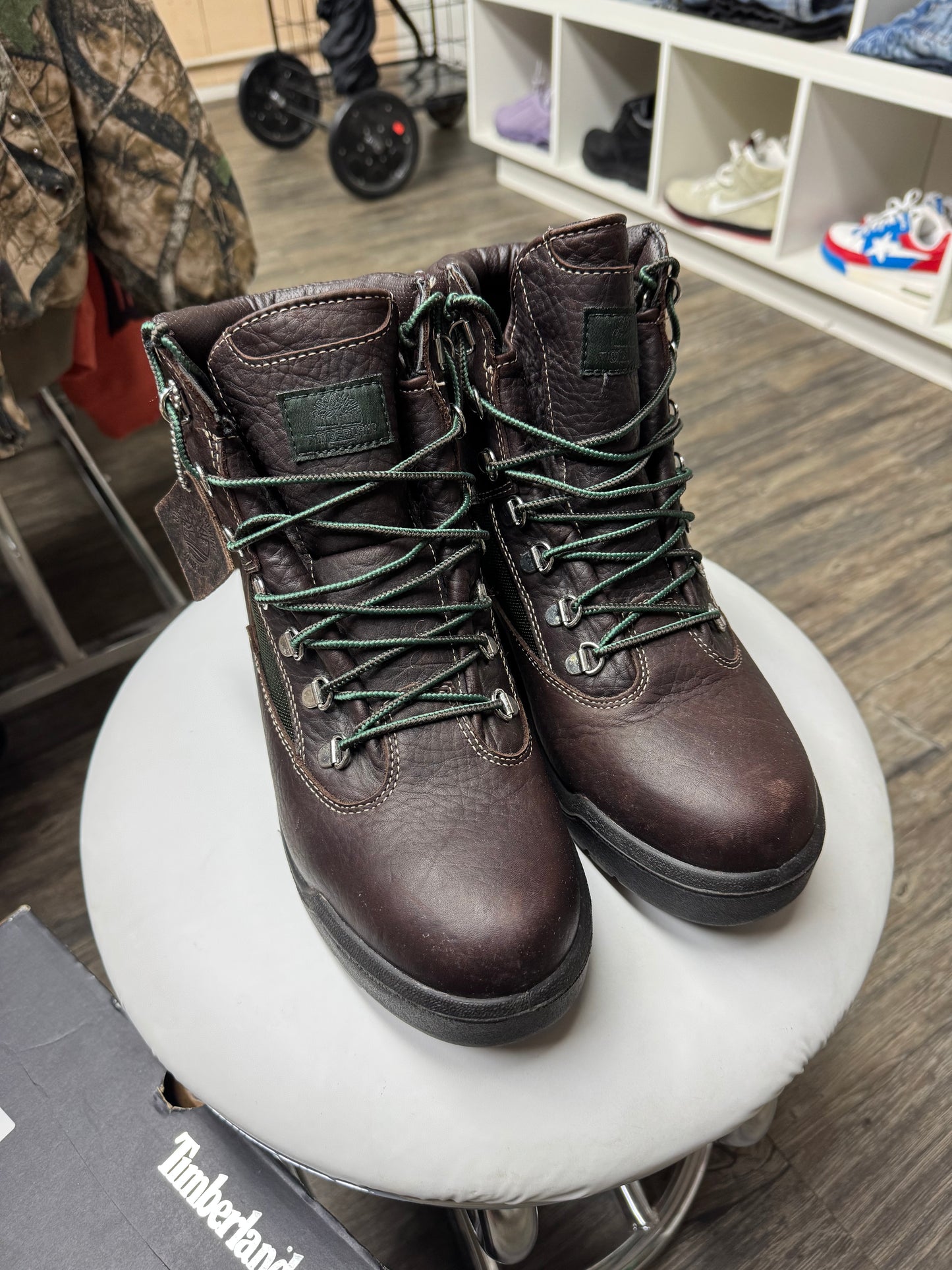 TIMBERLAND BROWN LEATHER HIKING BOOTS (11)