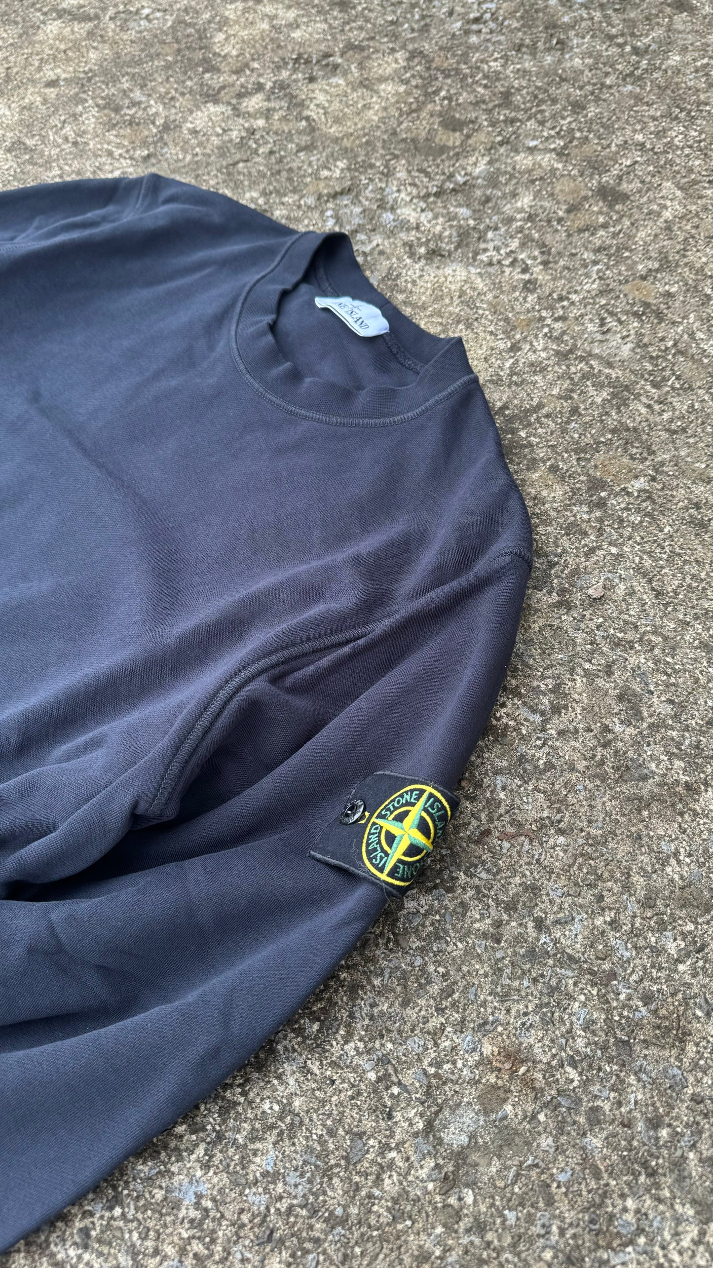 STONE ISLAND PATCH CREWNECK (M)