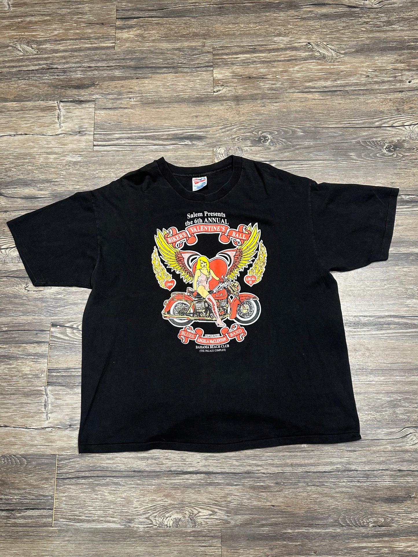 VINTAGE BIKERS VALENTINES BALL GRAPHIC T-SHIRT (XL)