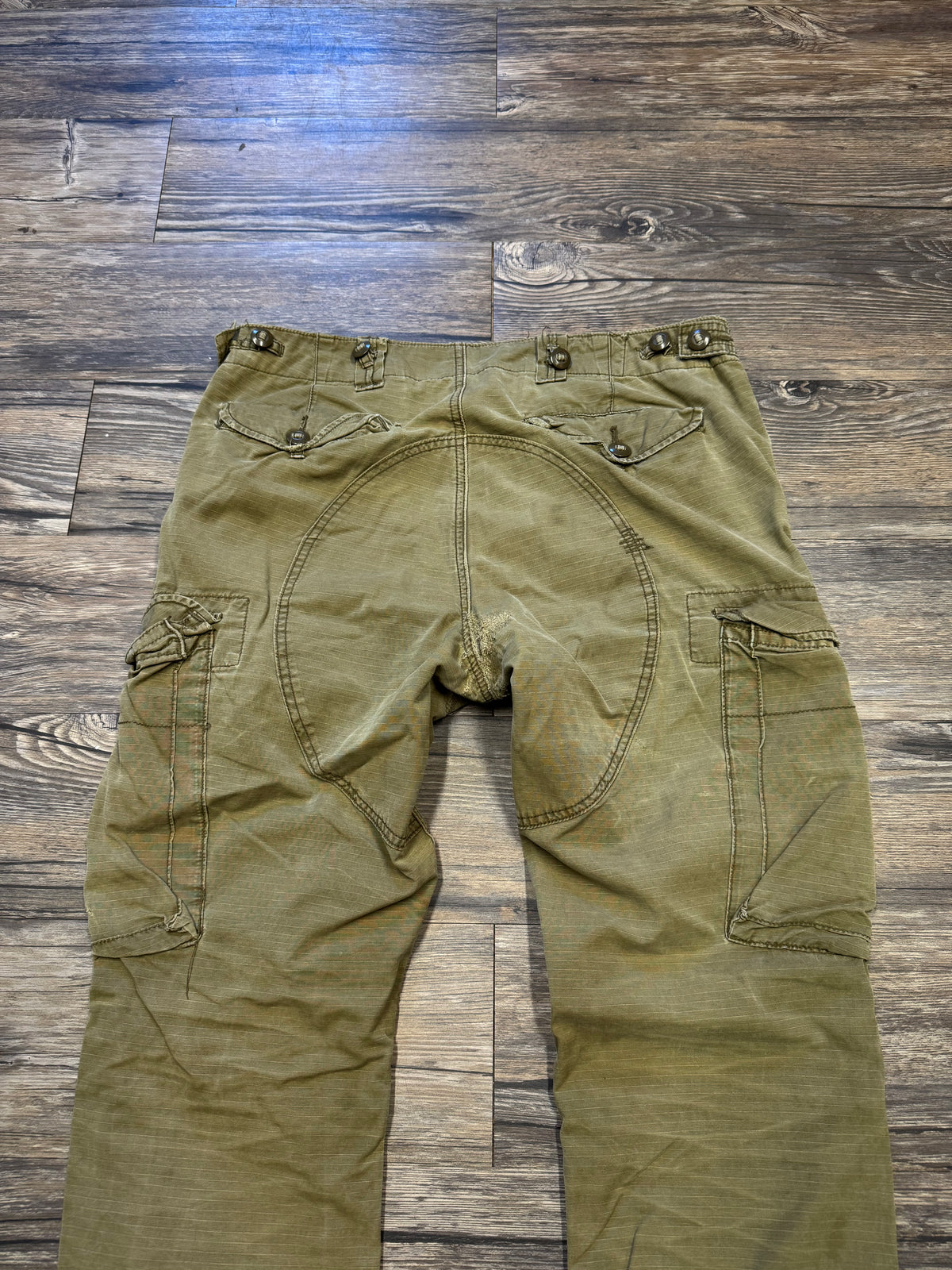 POLO RALPH LAUREN BUTTON CARGO PANTS (33)
