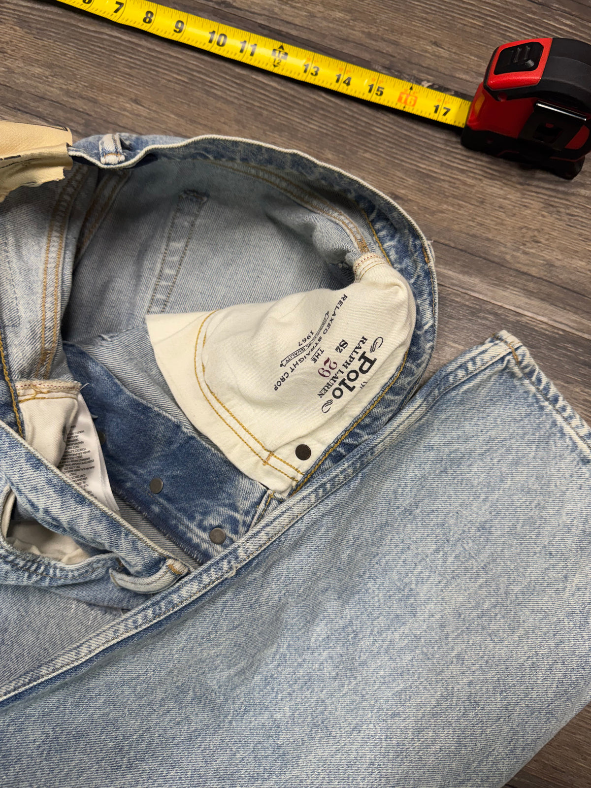 POLO RALPH LAUREN LIGHT WASH BORO DISTRESSED JEANS (29)