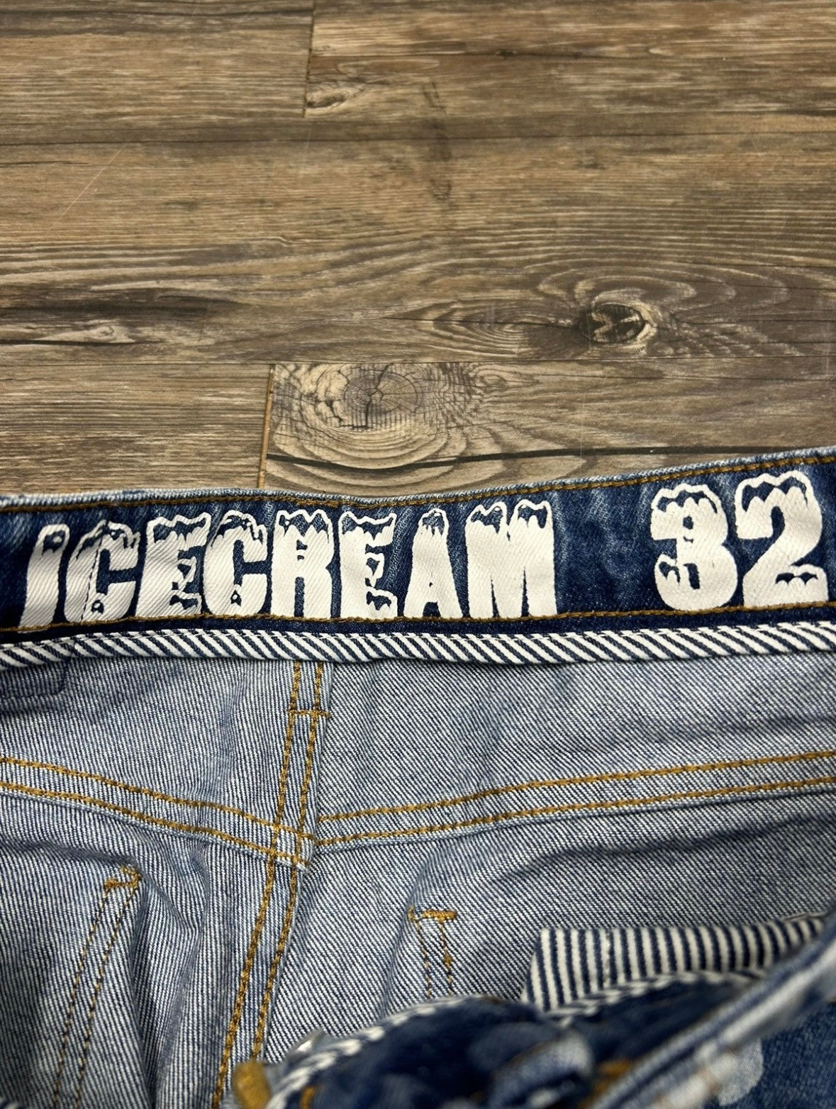 RARE ICECREAM JEANS (32)