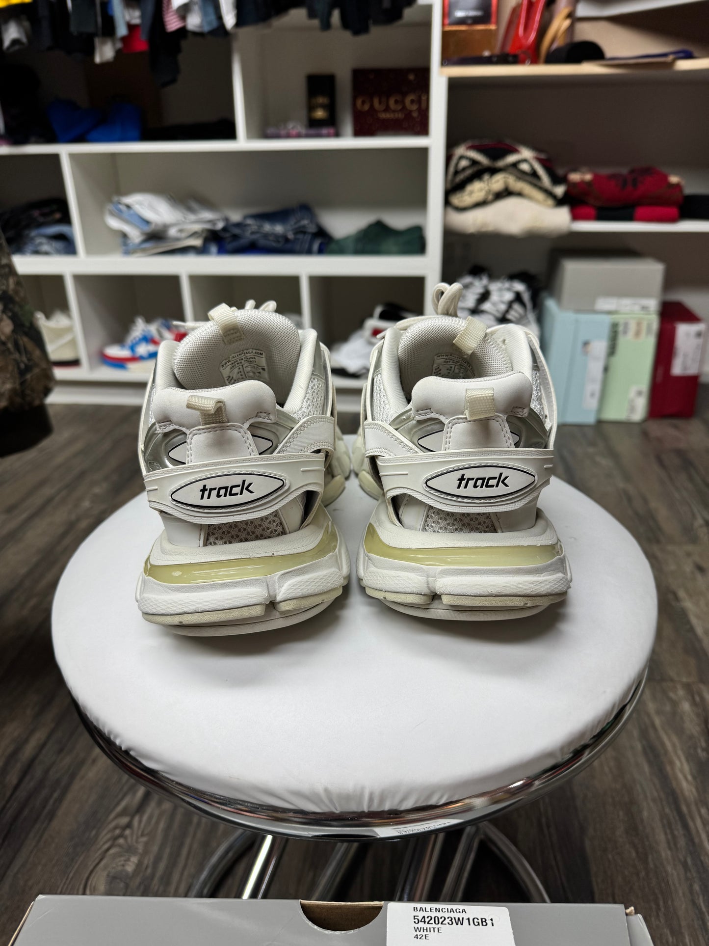 BALENCIAGA WHITE TRACK RUNNER SNEAKER (42)