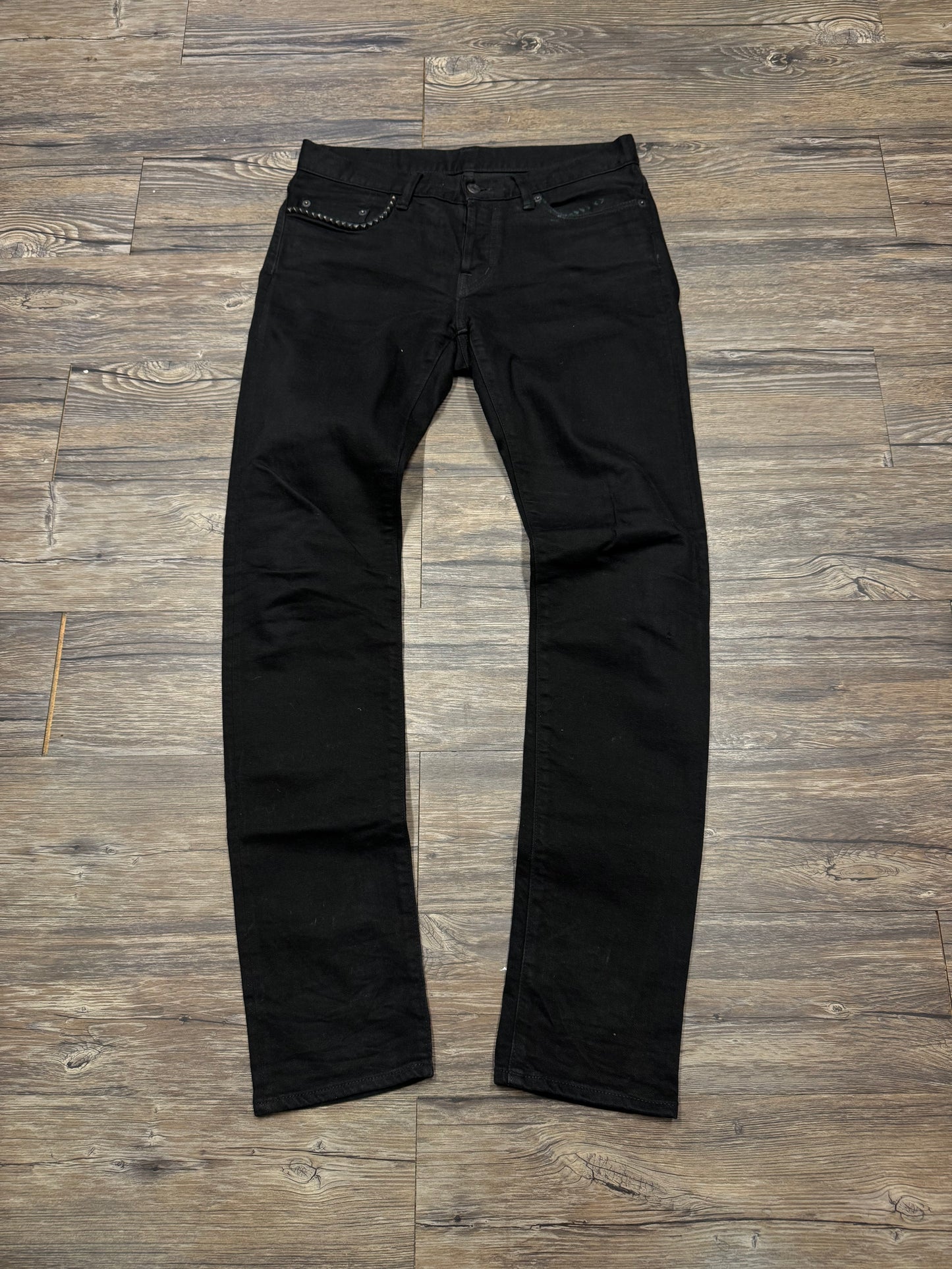 HYSTERIC GLAMOUR BLACKED OUT SLIM FIT STUDDED JEANS (32)