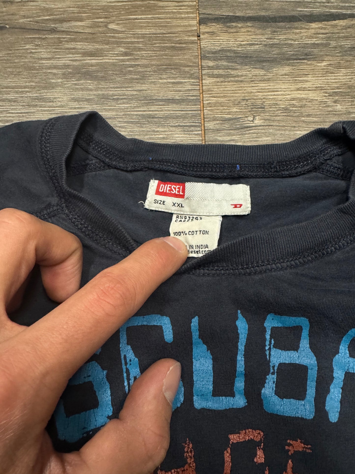 DIESEL RARE SCUBA TROPHY LONG SLEEVE T-SHIRT (LARGE)