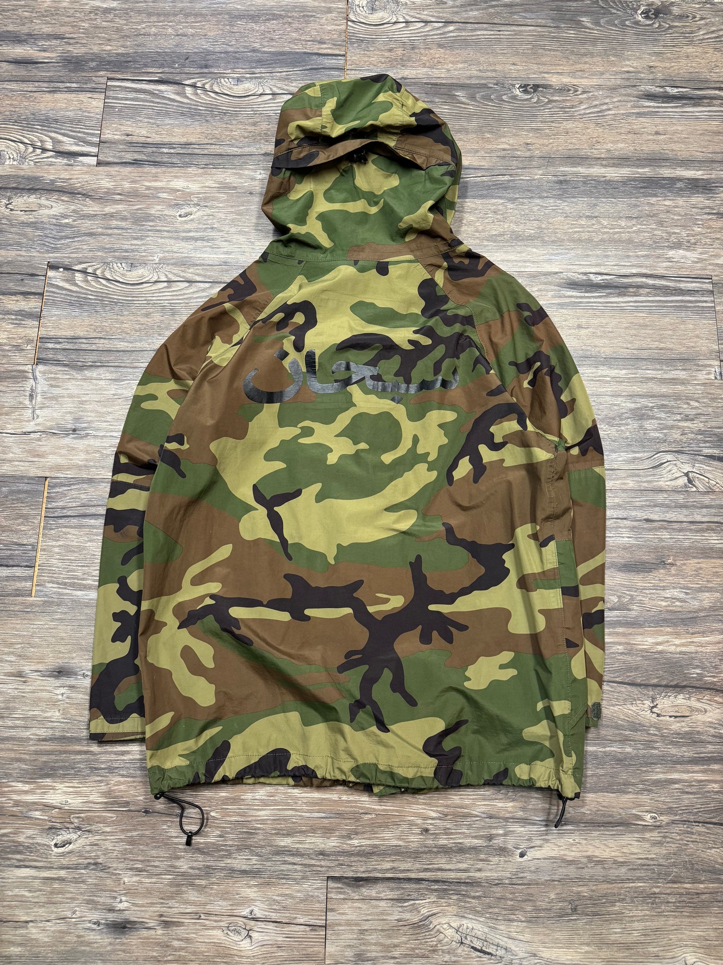 SUPREME ARABIC CAMO ANORAK (S)