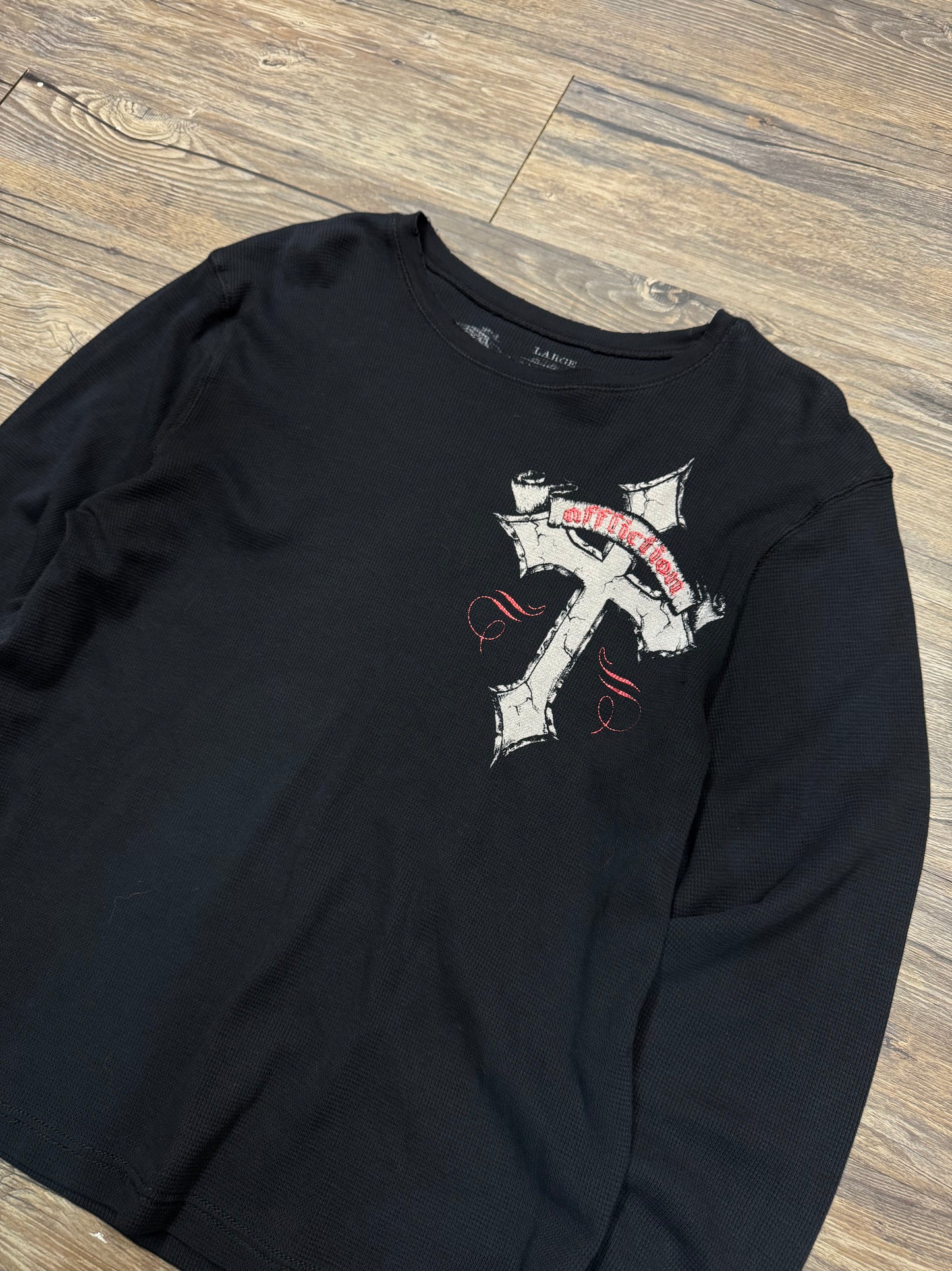 AFFLICTION CROSS SKULL WING WAFFLE LONGSLEEVE (L)