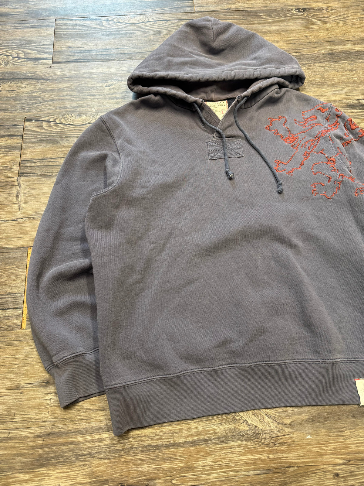 POLO RALPH LAUREN EMBROIDERED LION HENLEY HOODIE (M)