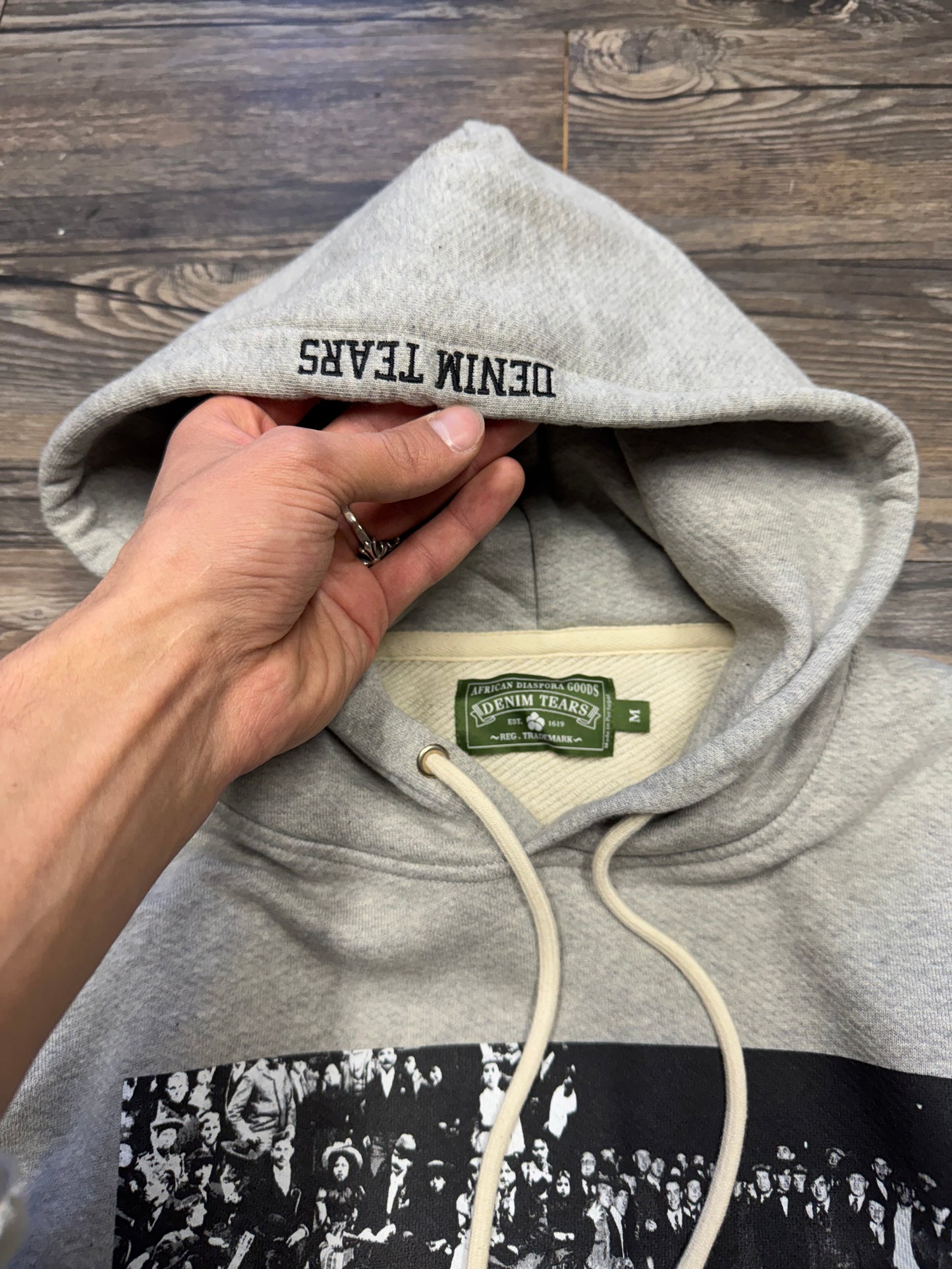DENIM TEARS BARBARA KRUGER HOODIE (M)