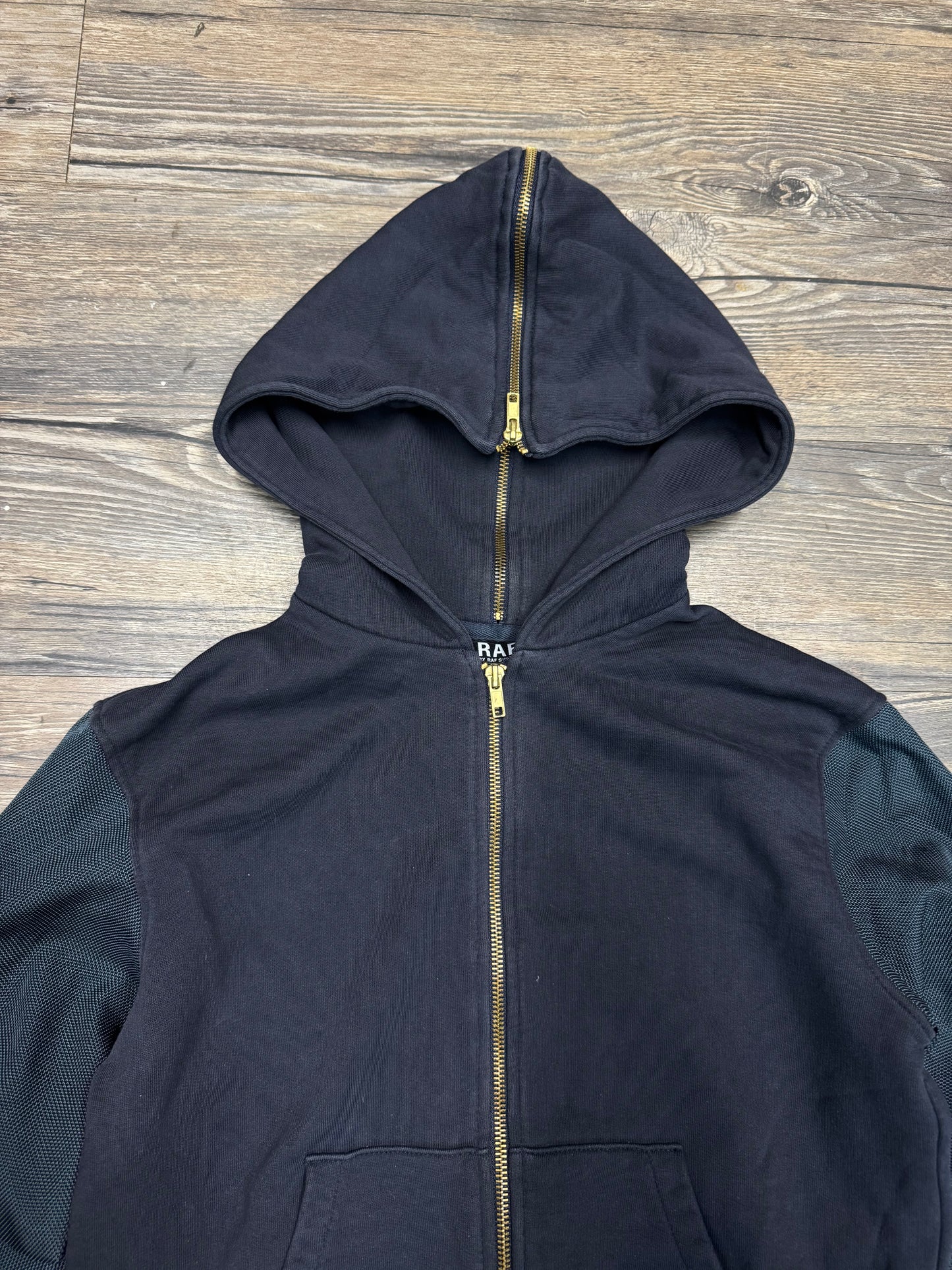 RAF BY RAF SIMONS HOOD ZIP HOODIE (XS)