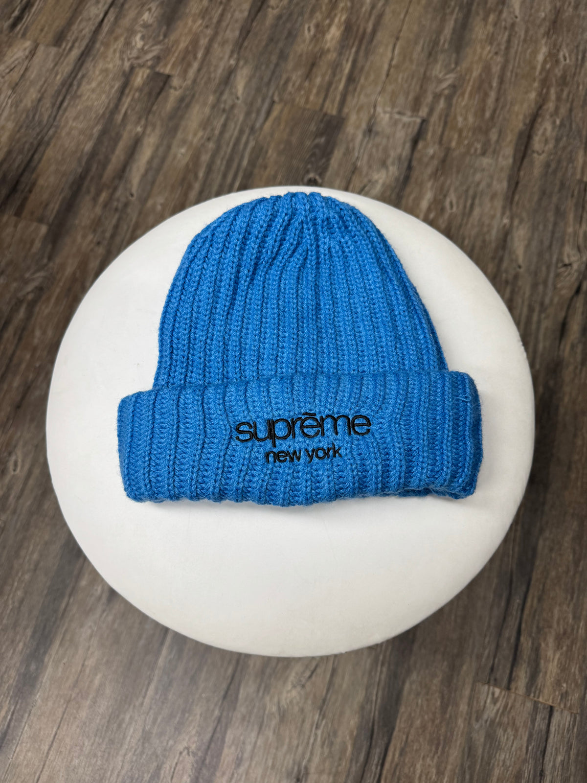 SUPREME NEW YORK KNIT BEANIE (OS)