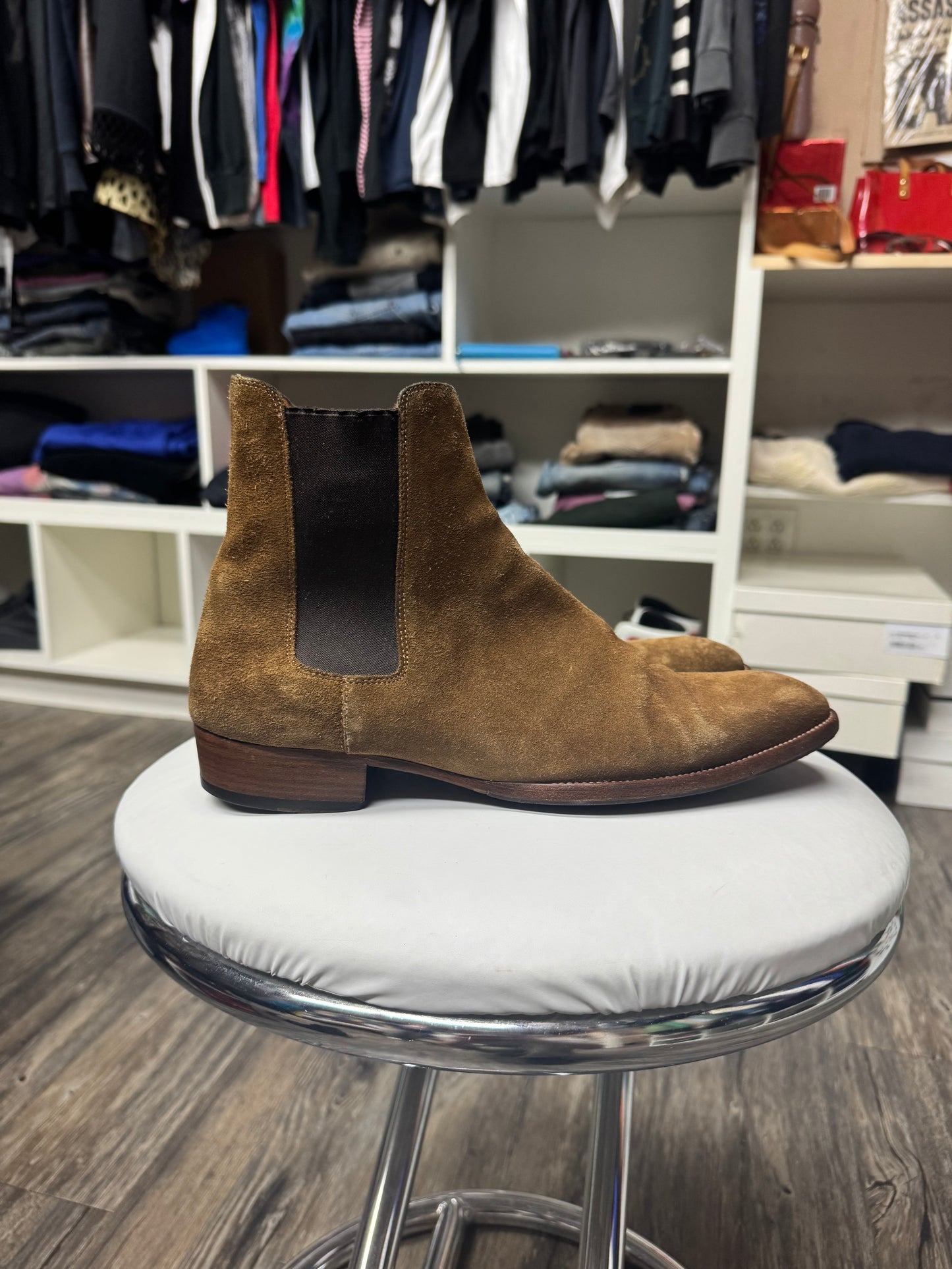 SAINT LAURENT WYATT CHELSEA BOOT (9)