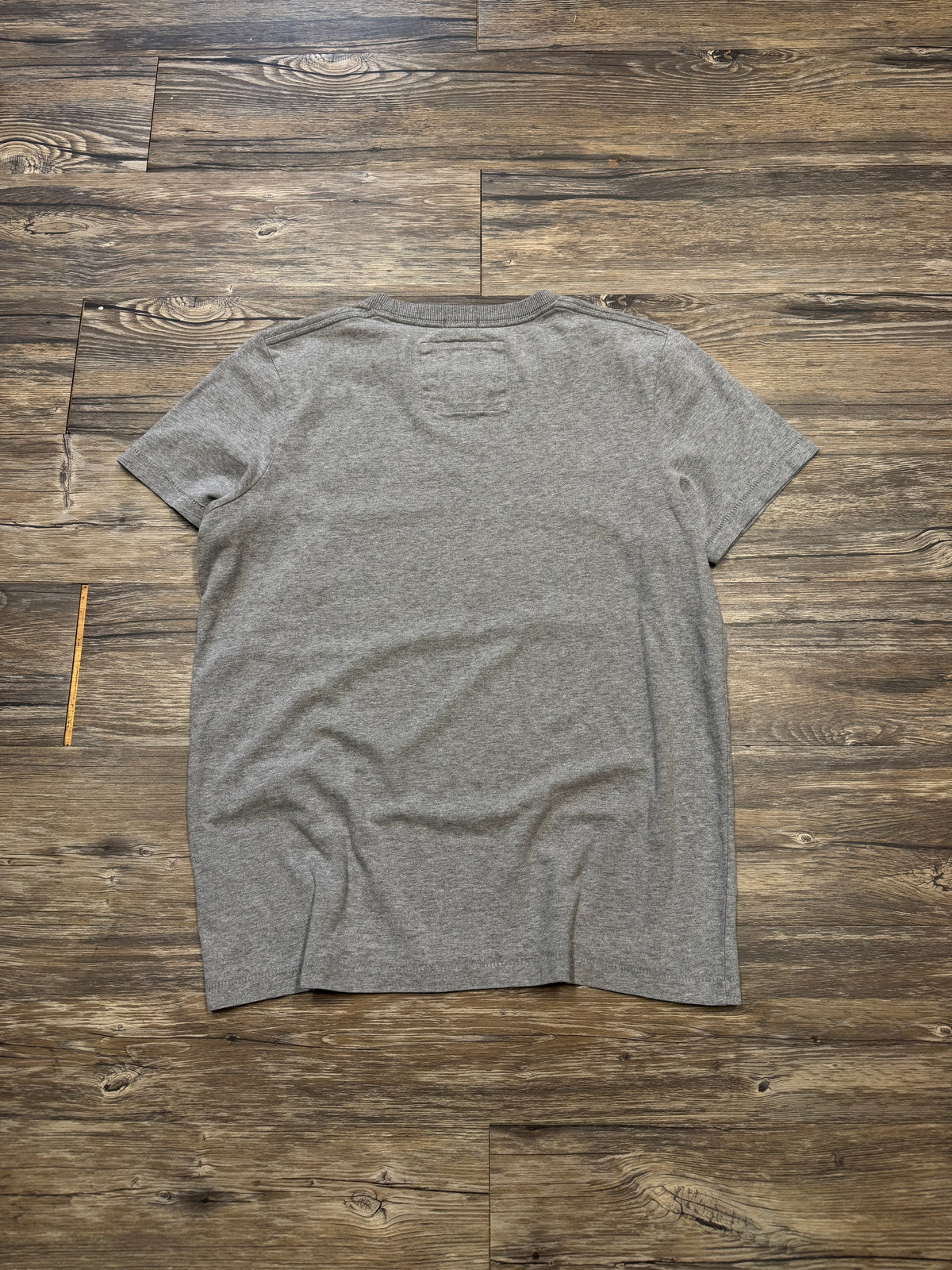 ABERCROMBIE & FITCH "IN CASE OF EMERGENCY BREAK DANCE" T-SHIRT (L)