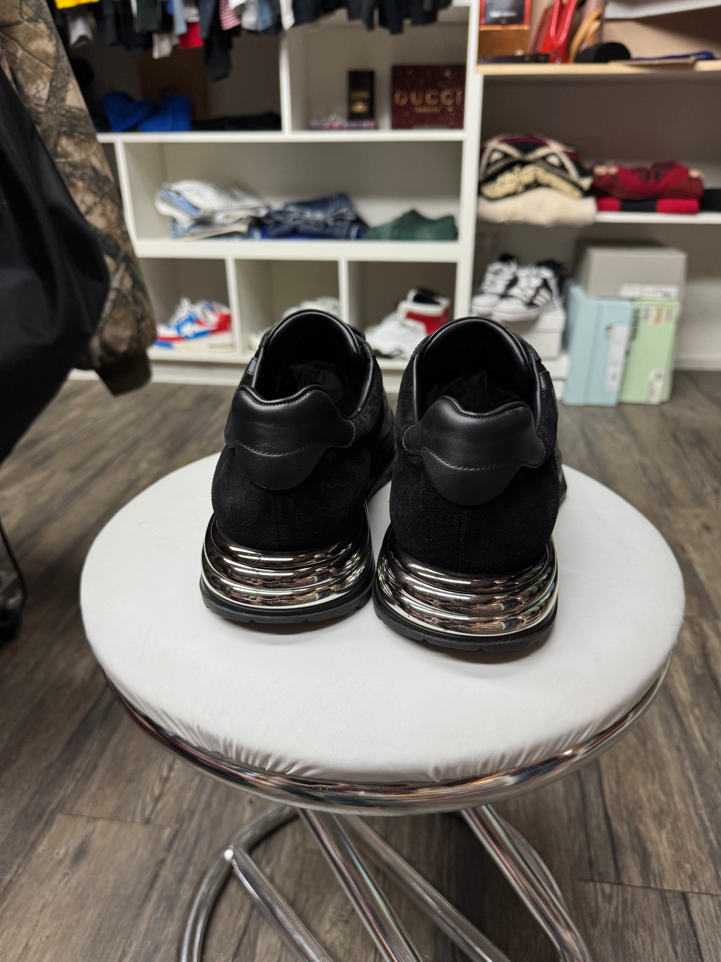 SALVATORE FERRAGAMO BROOKLYN BLACK LOW TOP SNEAKERS (10.5)