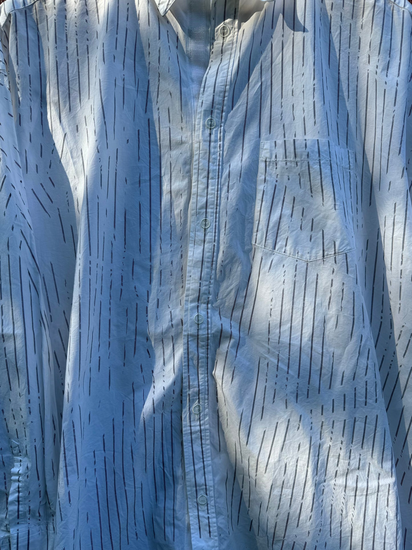 DOUBLET VELCROW BUTTON UP (S)