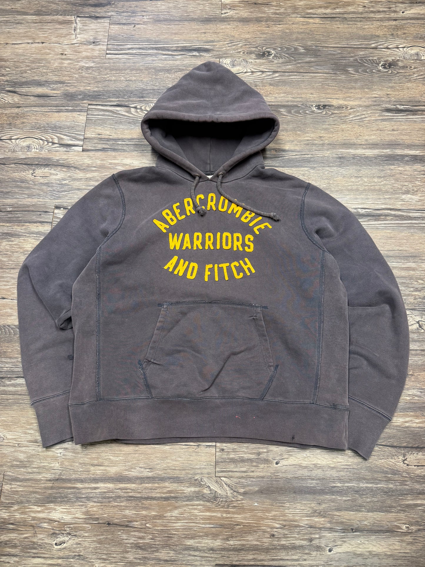 ABERCROMBIE & FITCH WARRIORS DISTRESSED & SUNFADED HOODIE (XL)