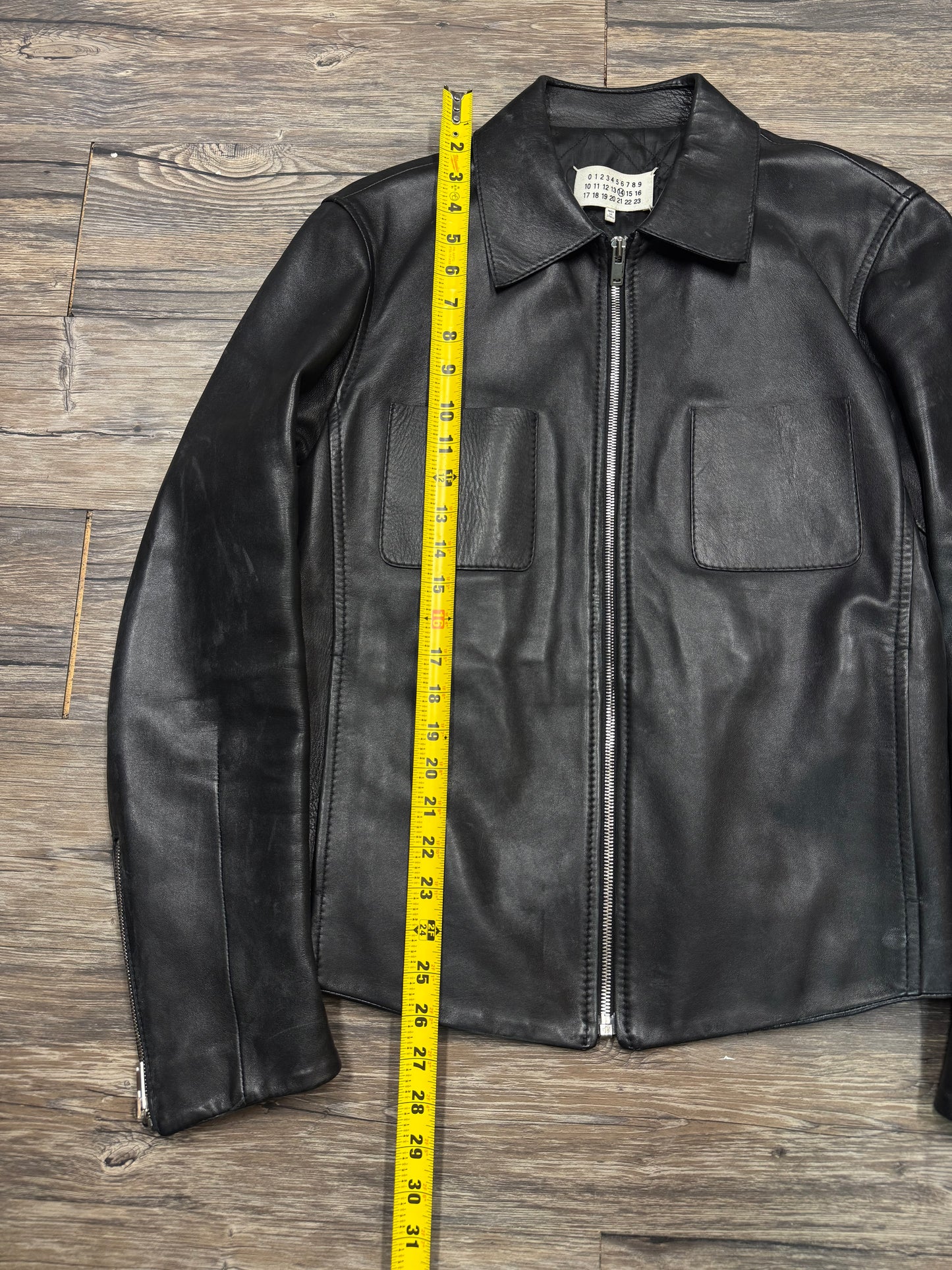 MAISON MARGIELA CALFSKIN LEATHER ZIPUP JACKET (M)