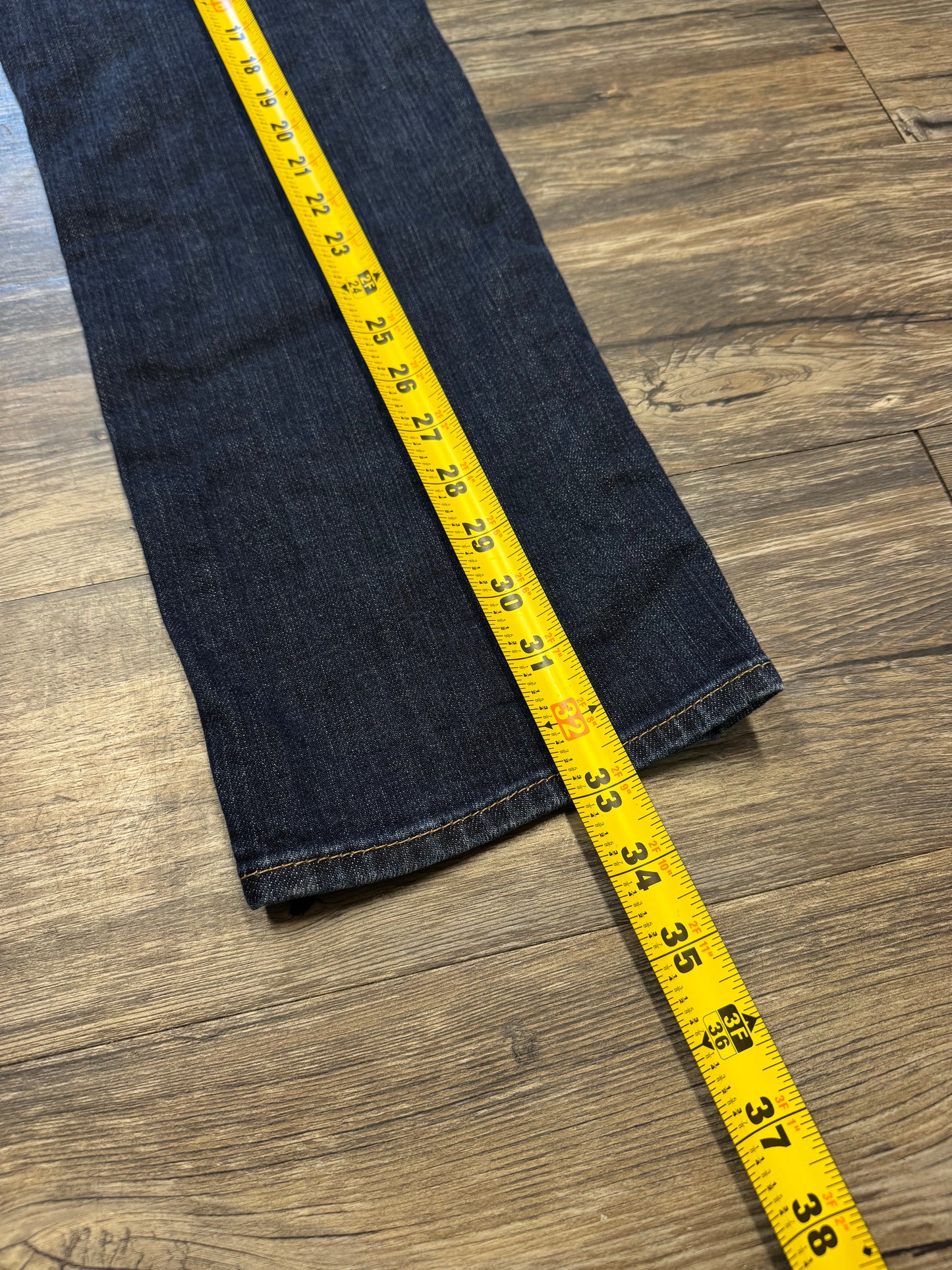 TRUE RELIGION VINTAGE STRAIGHT LEG FLAP DENIM (34)
