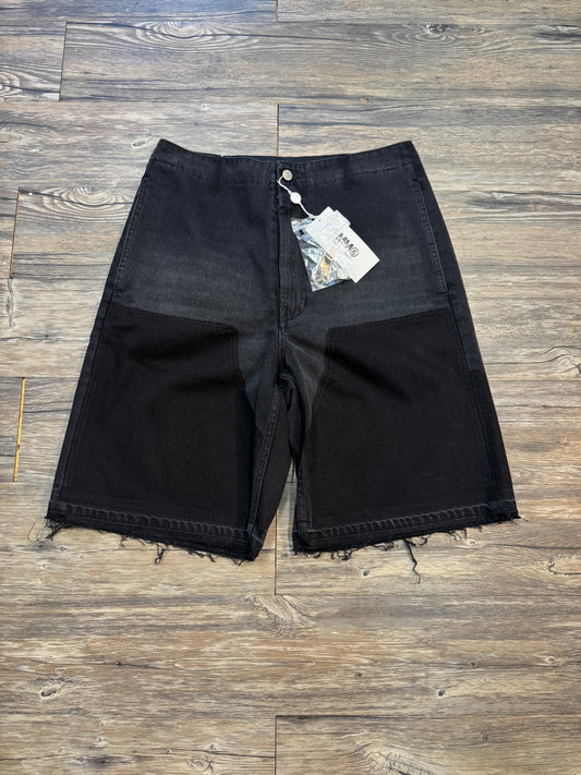 MM6 DOUBLE KNEE CUTOFF JORTS (32)