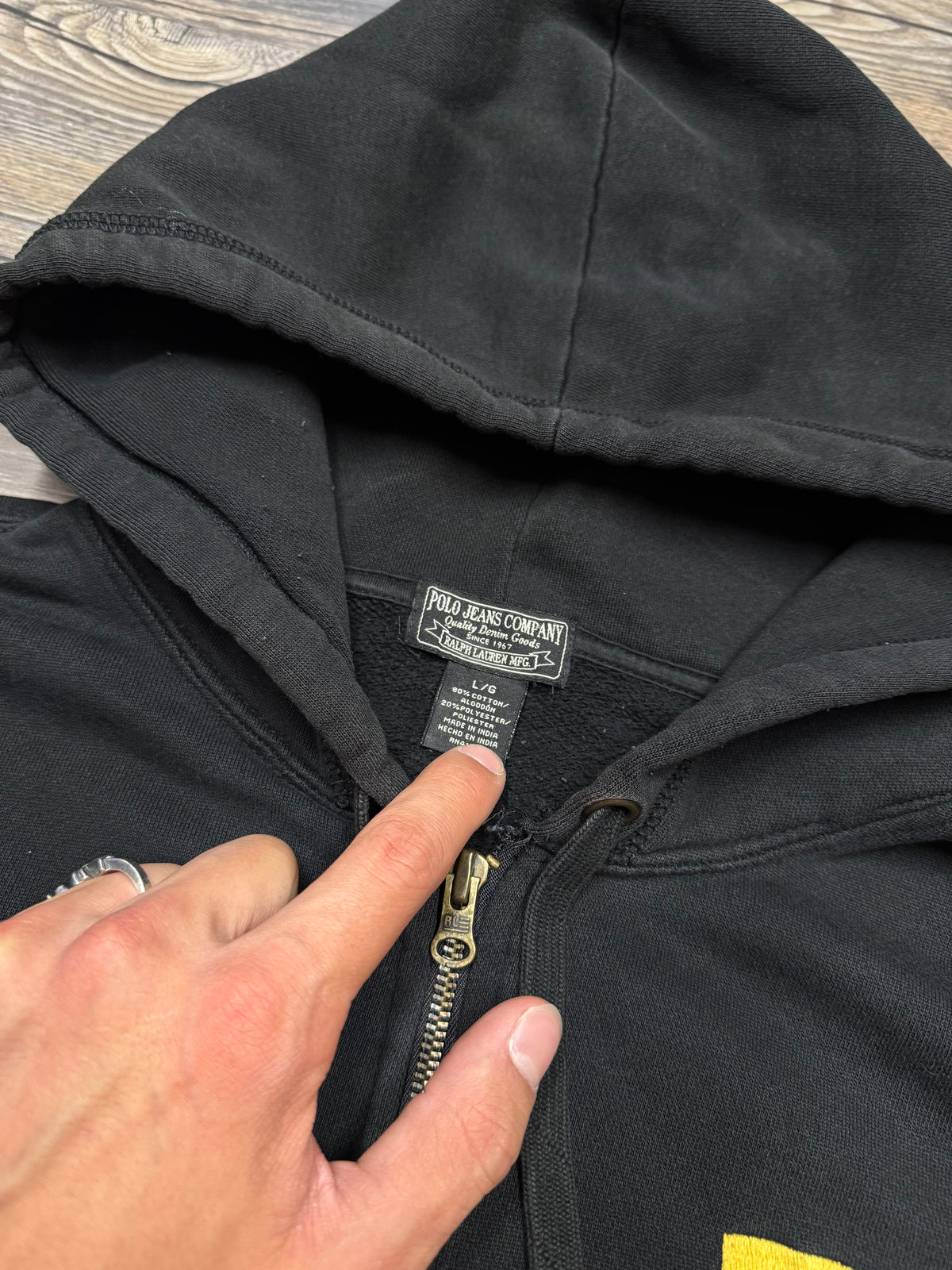 POLO JEANS CO. BLACK ZIP UP LOGO HOODIE (L)