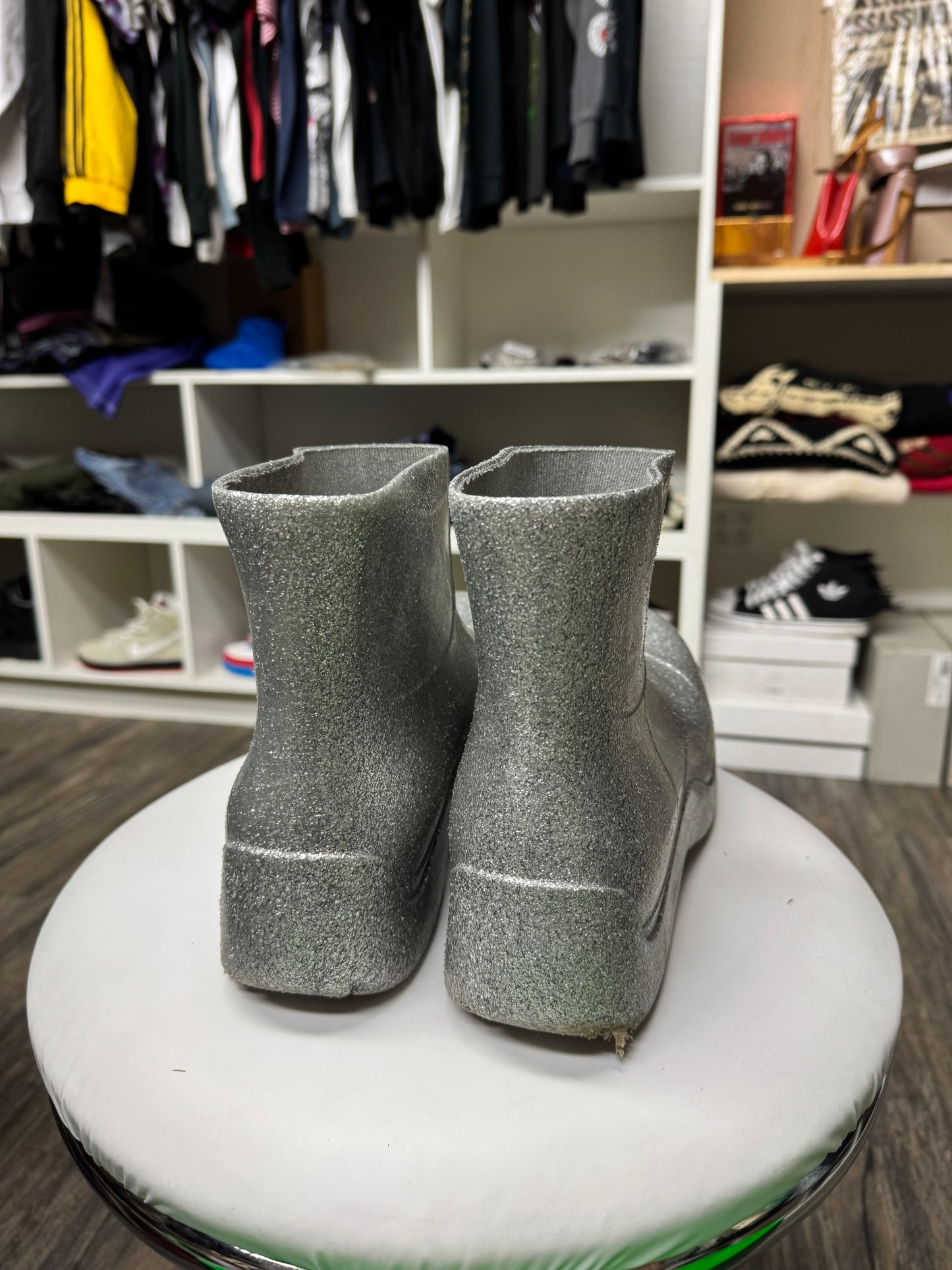 BOTTEGA VENETA GLITTER PUDDLE BOOTS (10.5)