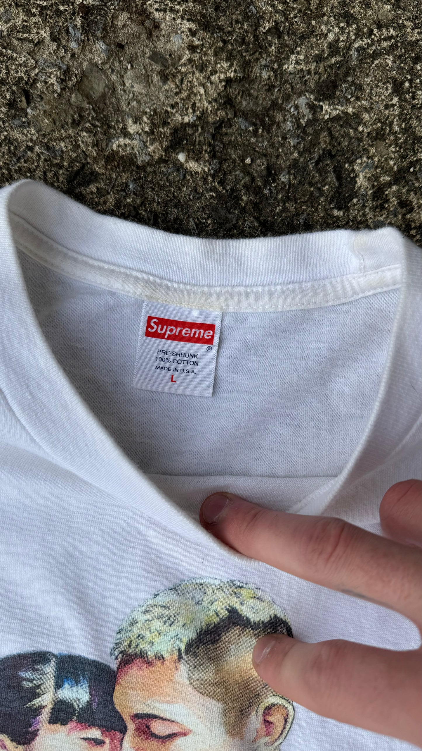 SUPREME LOVERS GRAPHIC TEE (L)
