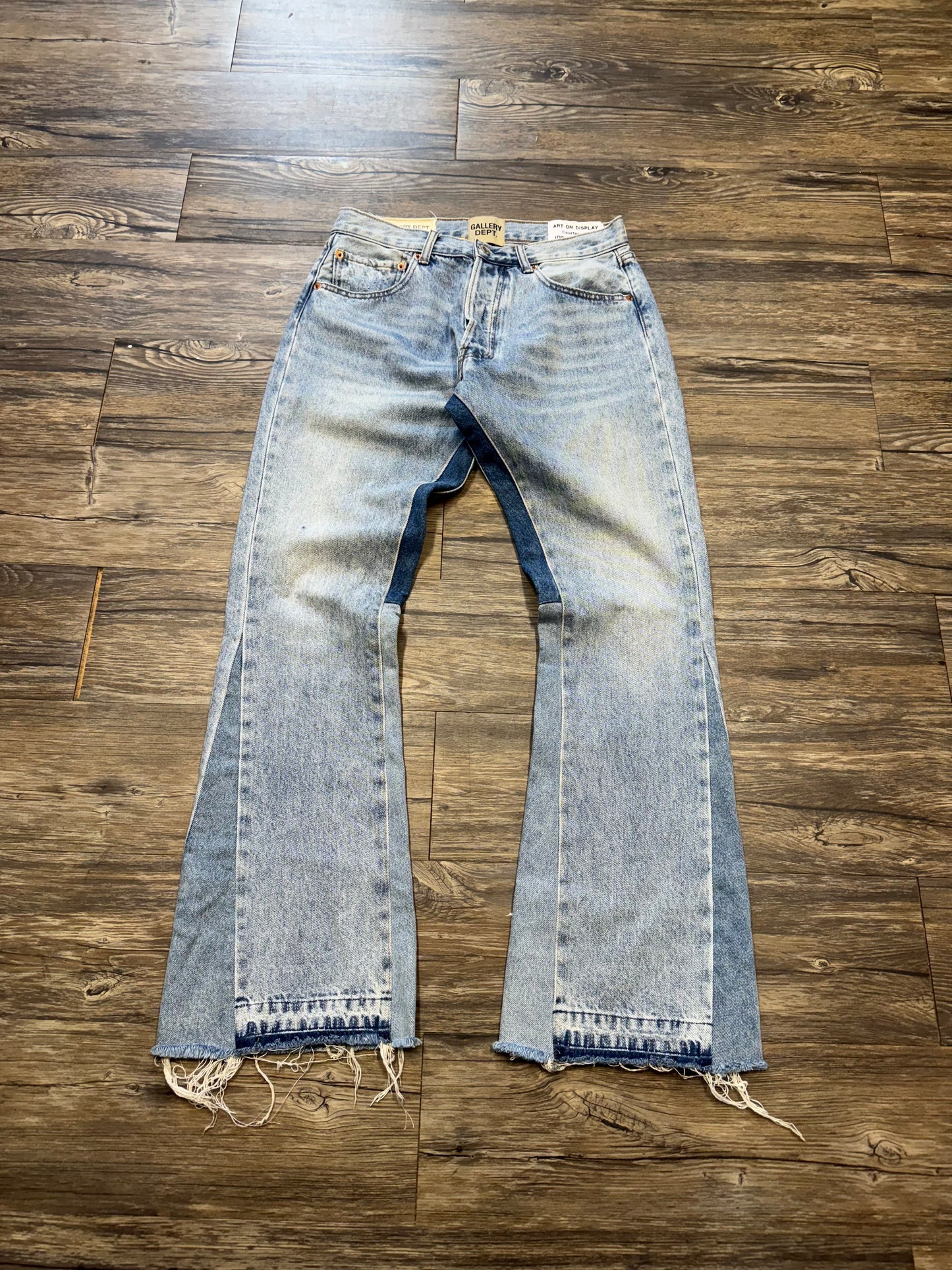 GALLERY DEPT LA FLARE LIGHTWASH JEANS (29)