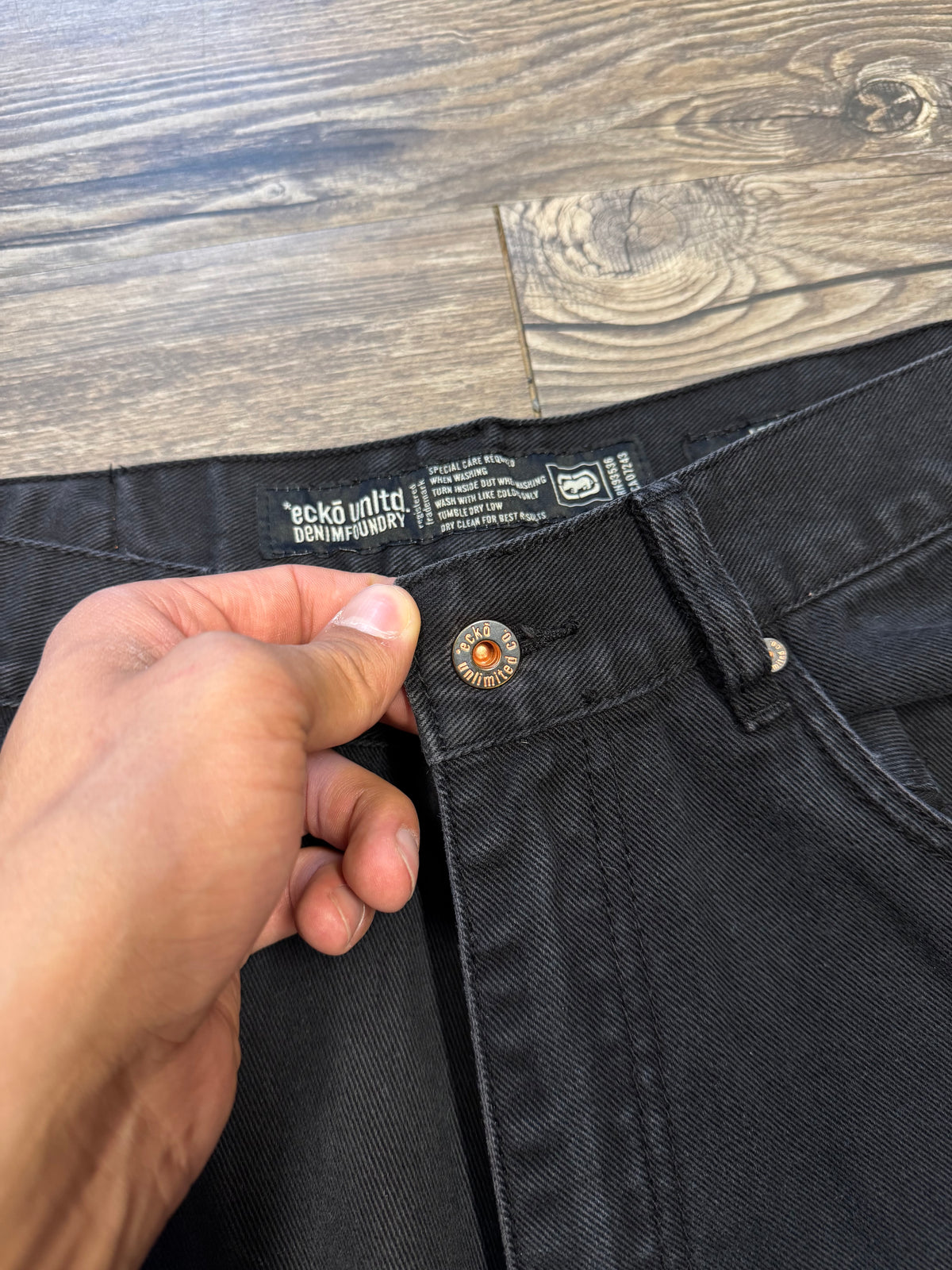 ECKO 5 POCKET UNLTD DENIM WIDE LEG JEANS (34)