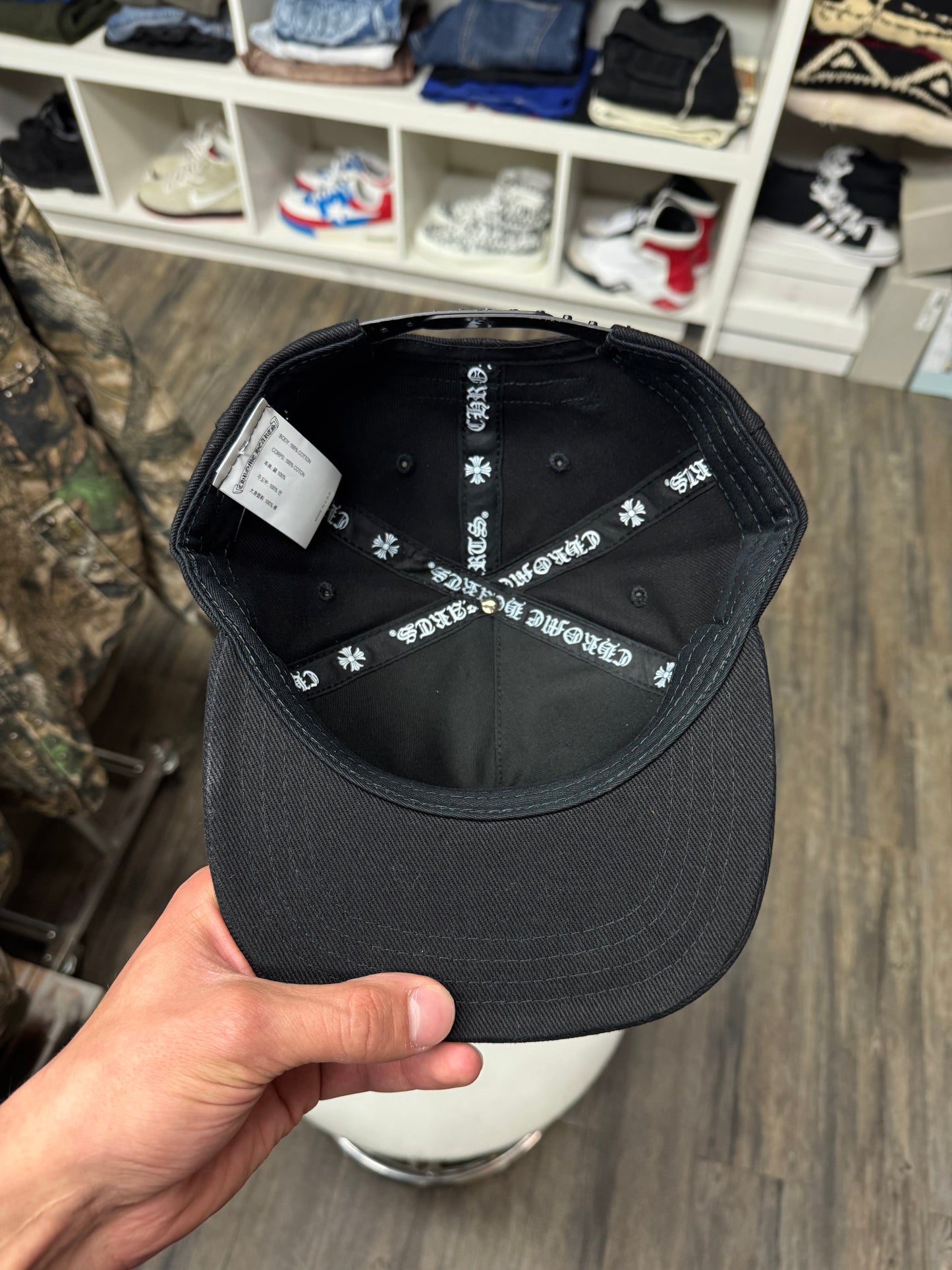 CHROME HEARTS DENIM HORSESHOE TRUCKER HAT (OS)