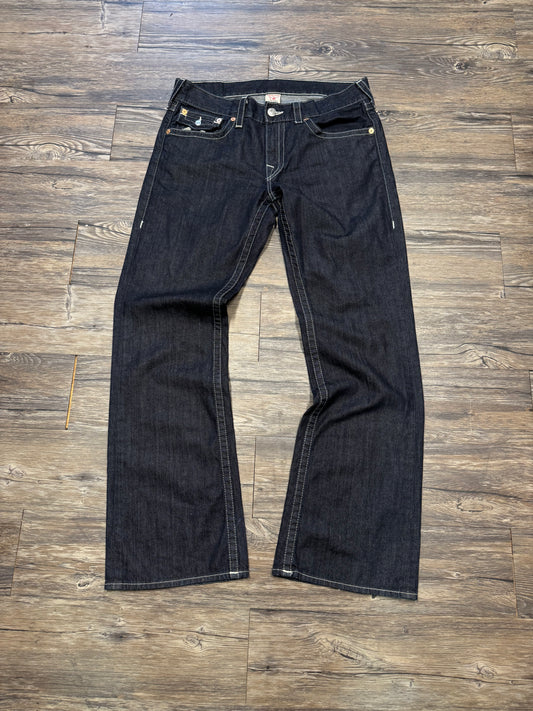 TRUE RELIGION BLACK FLAP POCKET BOOTCUT JEANS (34)
