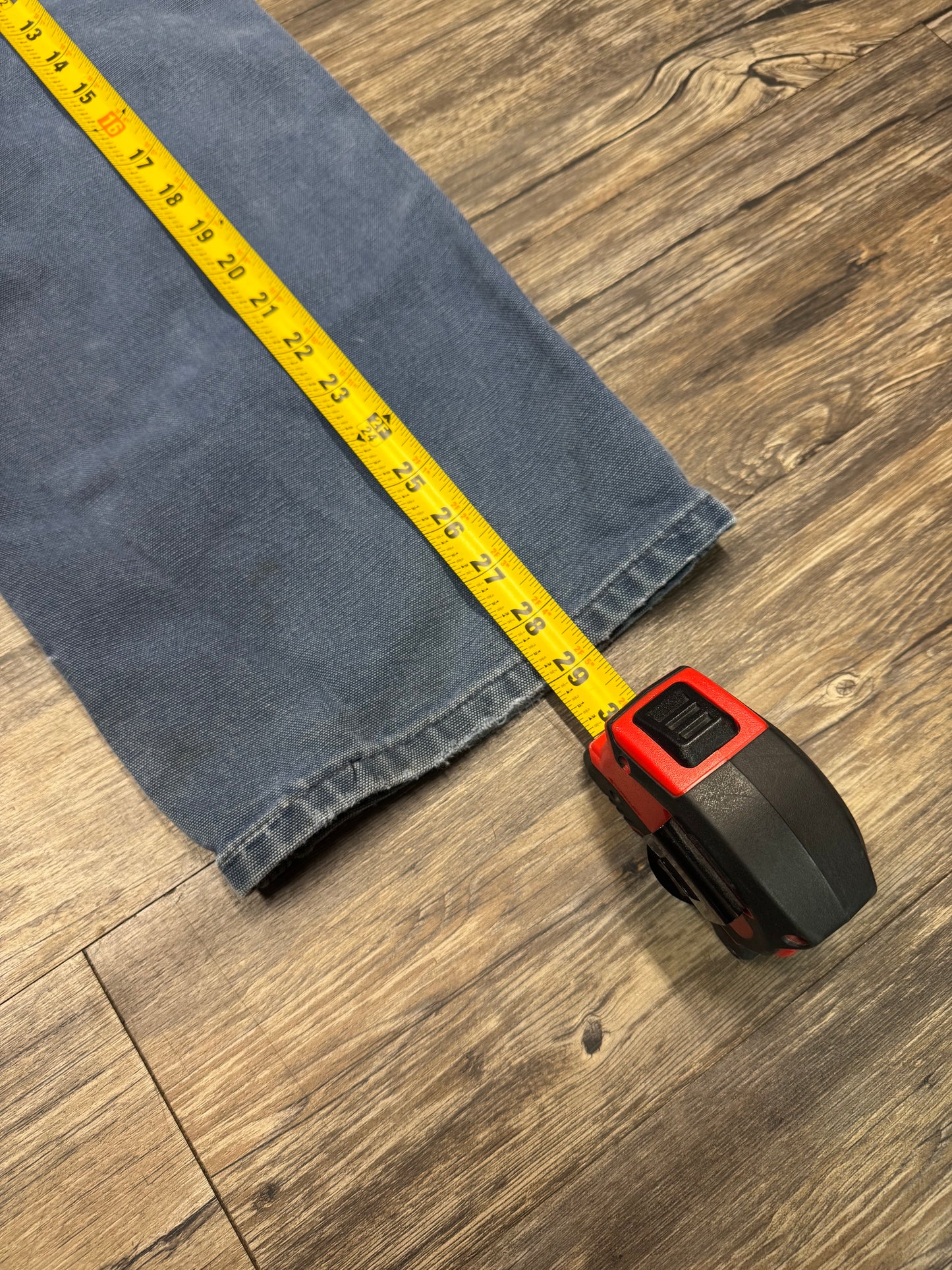 CARHARTT FADED BLUE VINTAGE CARPENTER JEANS (33)