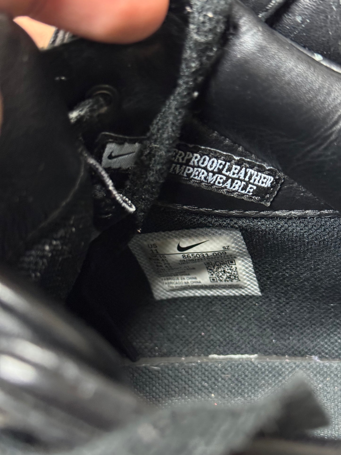NIKE ACG BLACK GOADOME HIKING BOOTS (11)