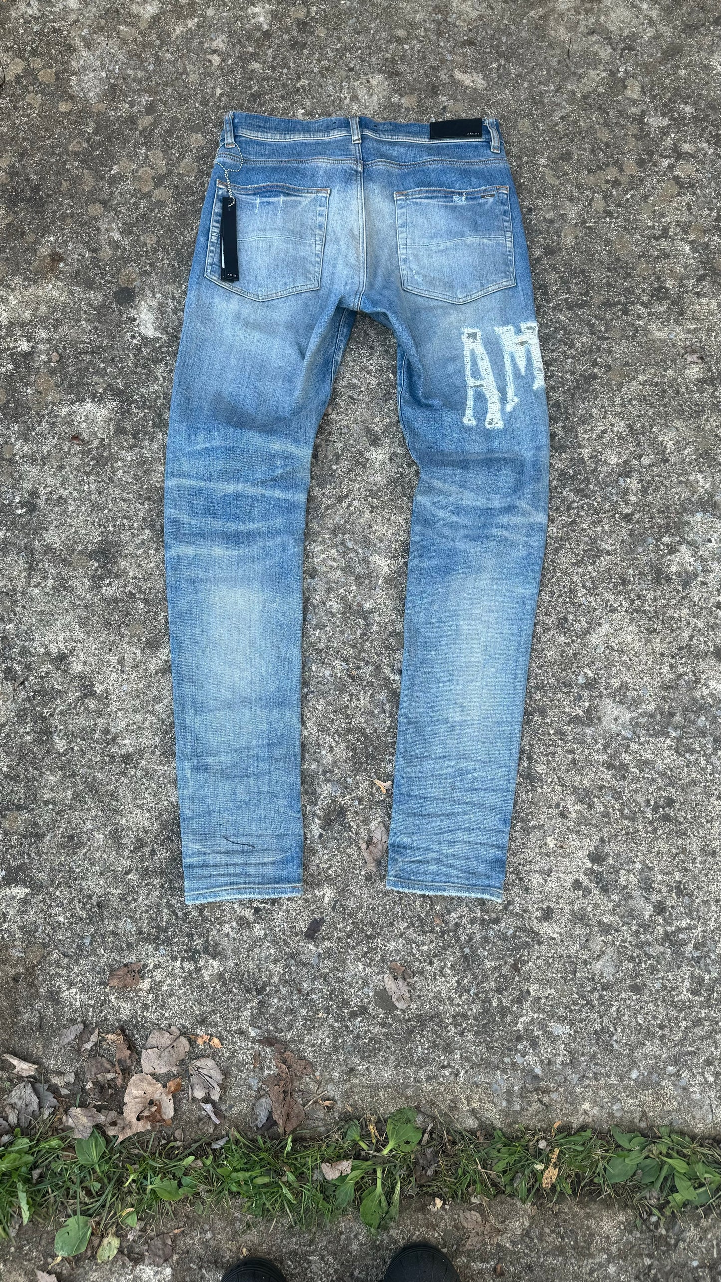 AMIRI LOGO SKINNY JEANS (32?)