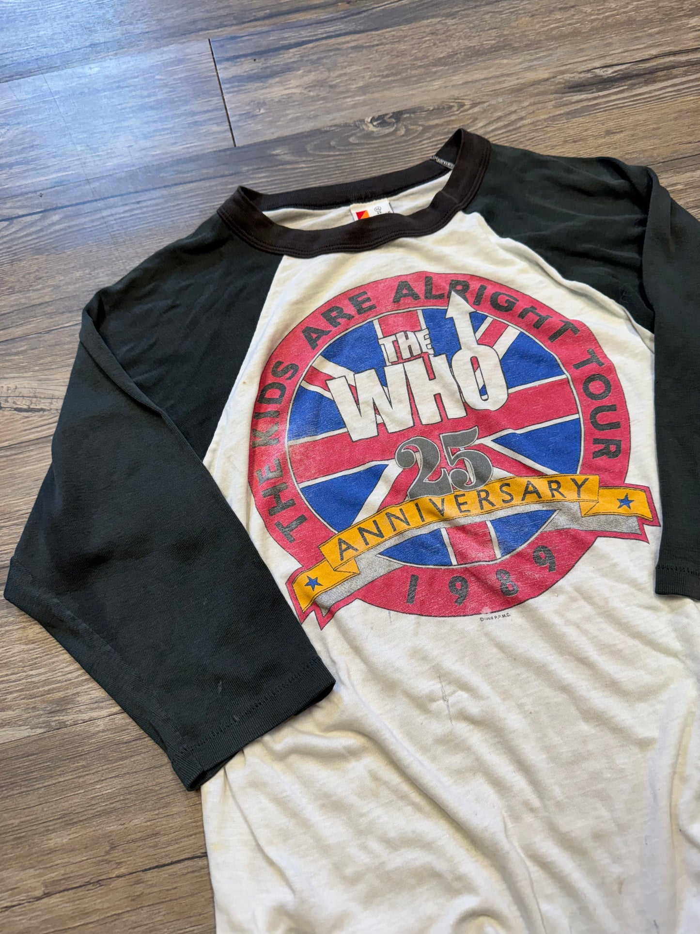VINTAGE 1989 THE WHO 25TH ANNIVERSARY BASEBALL T-SHIRT