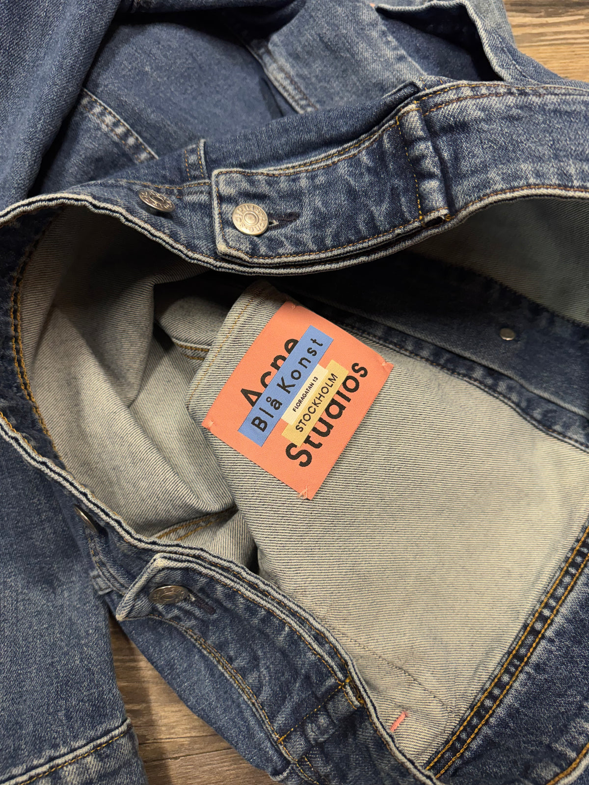 ACNE STUDIOS BLUE DENIM TRUCKER JACKET (50)