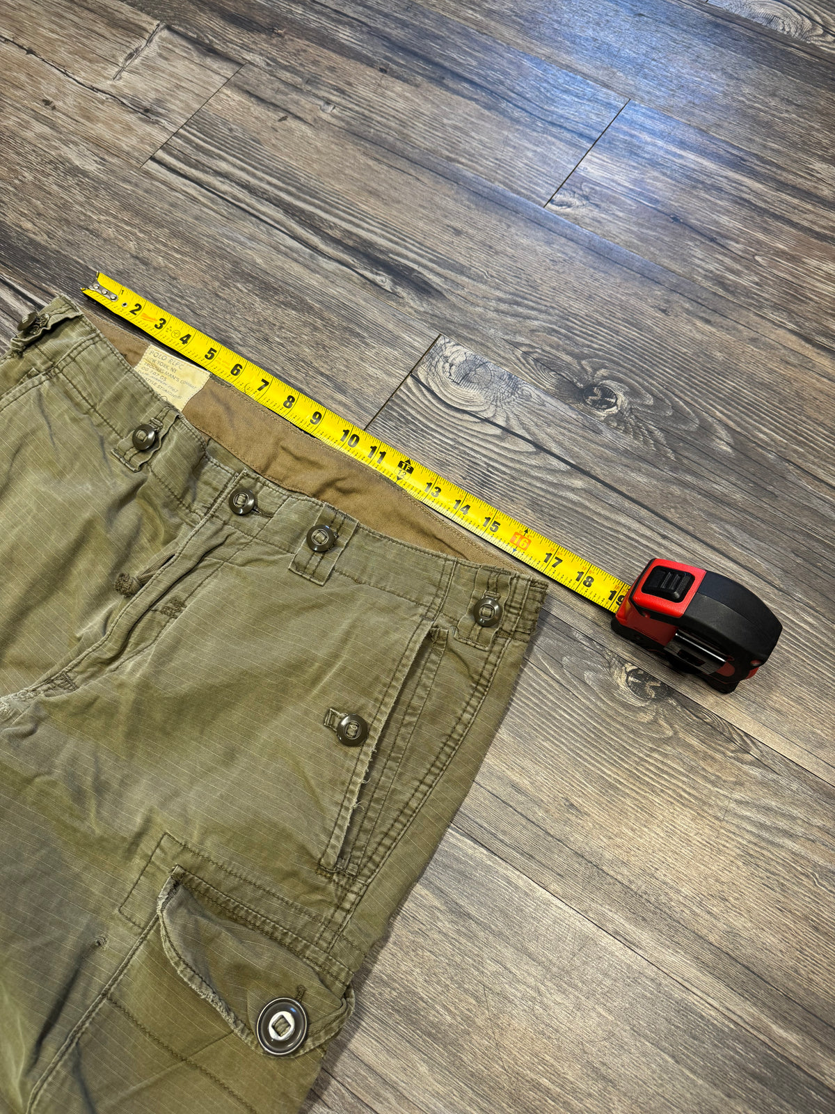 POLO RALPH LAUREN BUTTON CARGO PANTS (33)