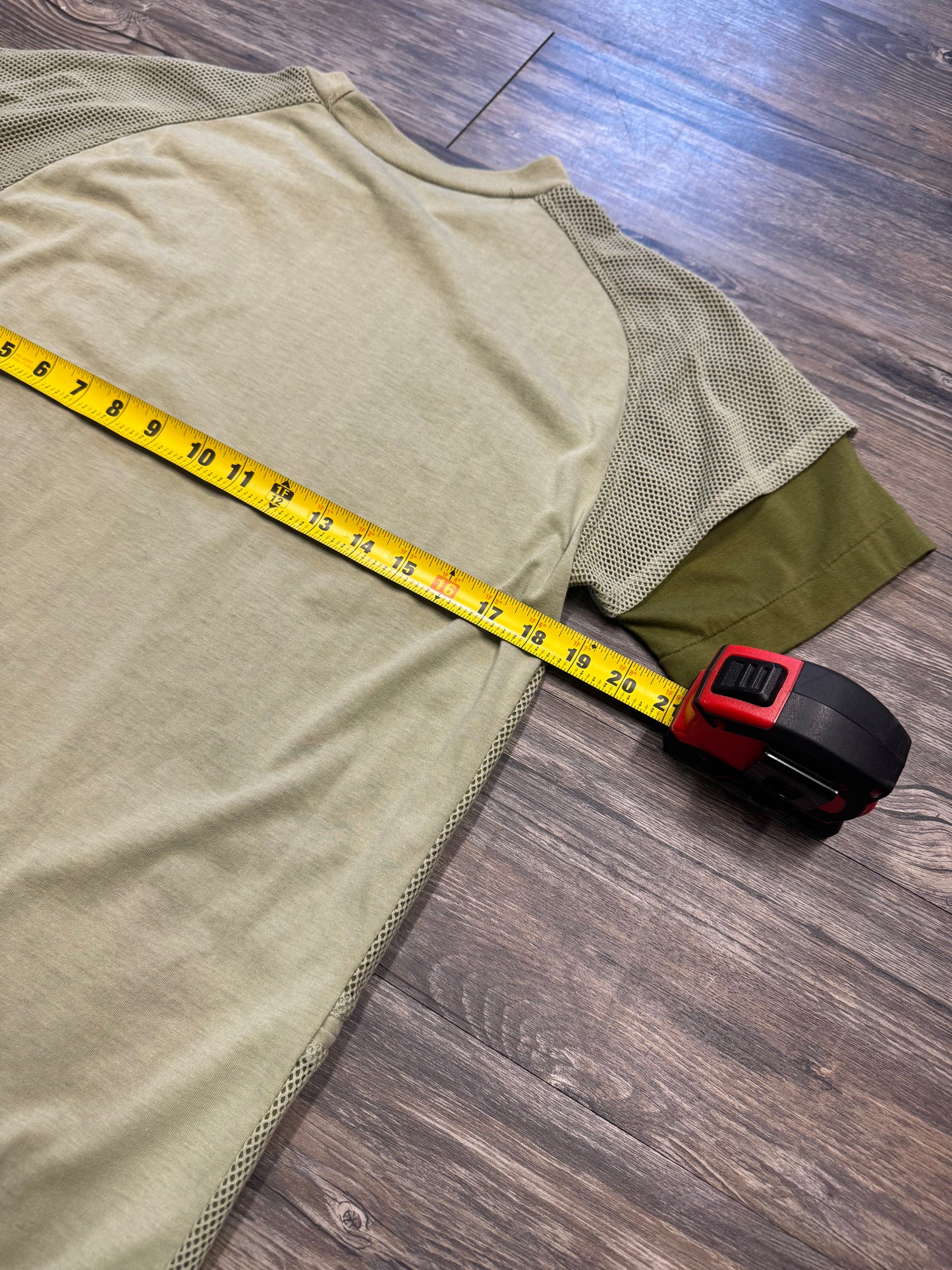 VTG LAYERED SAGE GREEN PINHOLE T-SHIRT (S)