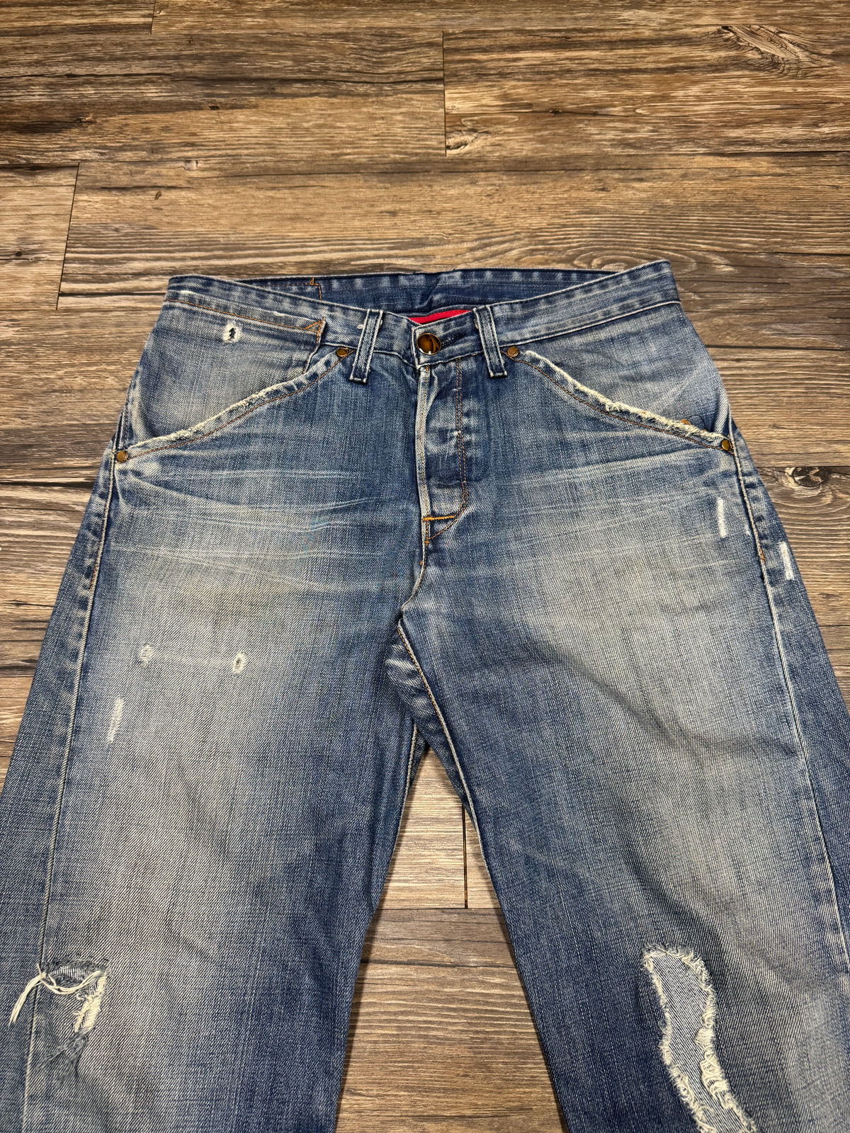 LEVIS STRAIGHT FIT FADED ENGINEERED JEANS (31)