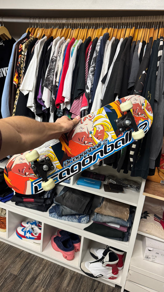 DRAGON BALL Z 2001 BIRD STUDIO SKATE BOARD