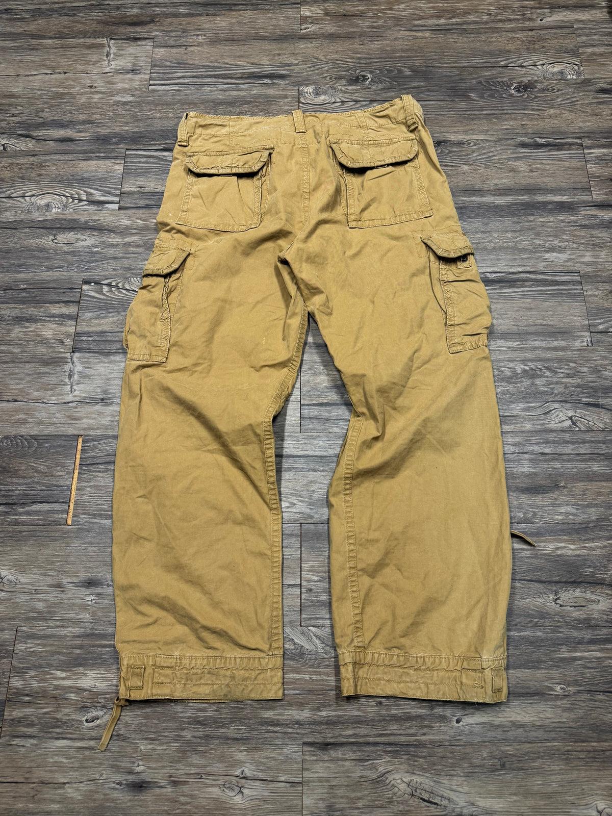 ABERCROMBIE & FITCH TAN Y2K PARATROOPER CARGO PANTS (XL)