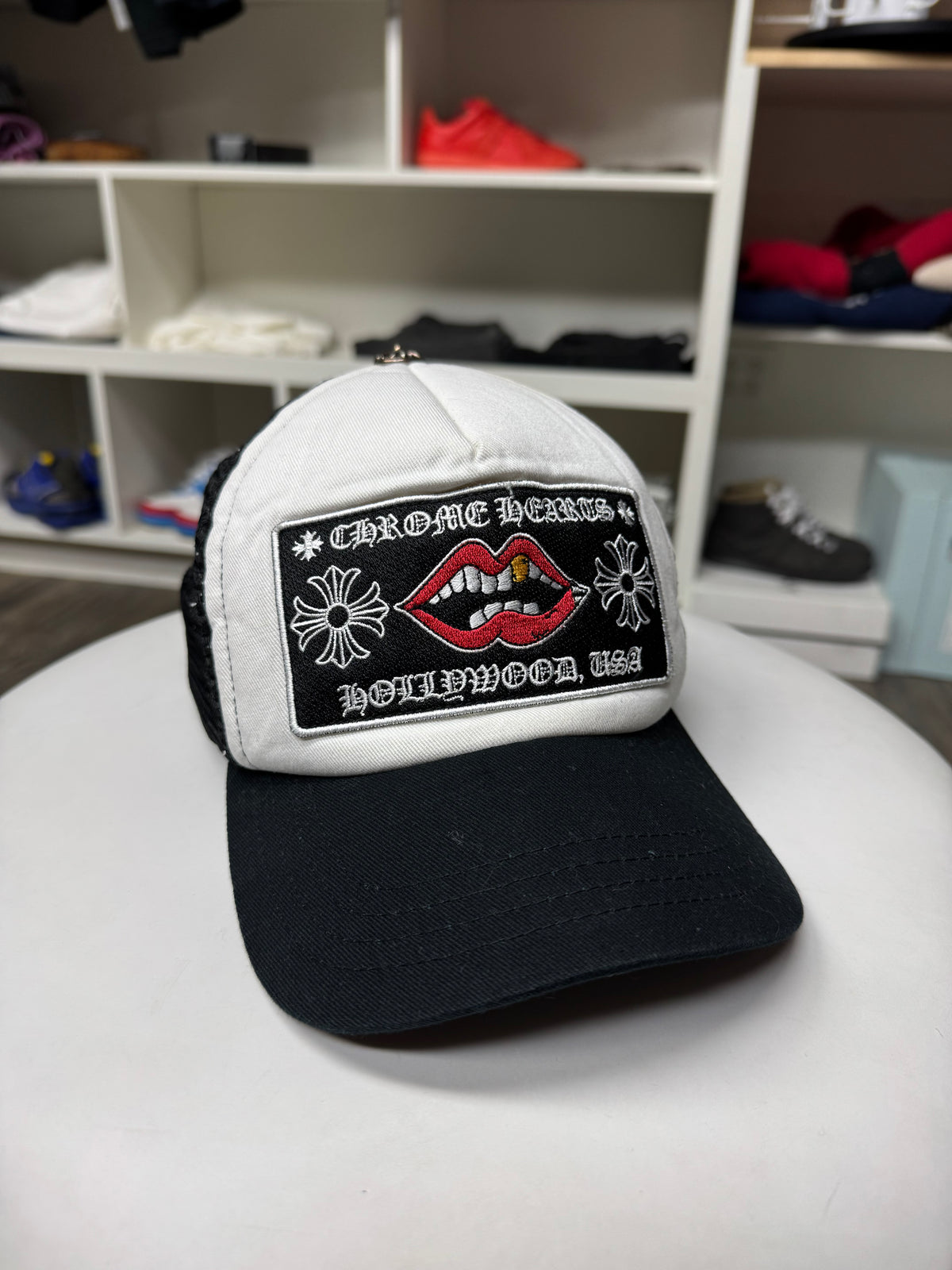 CHROME HEARTS CHOMPER TRUCKER HAT (OS)