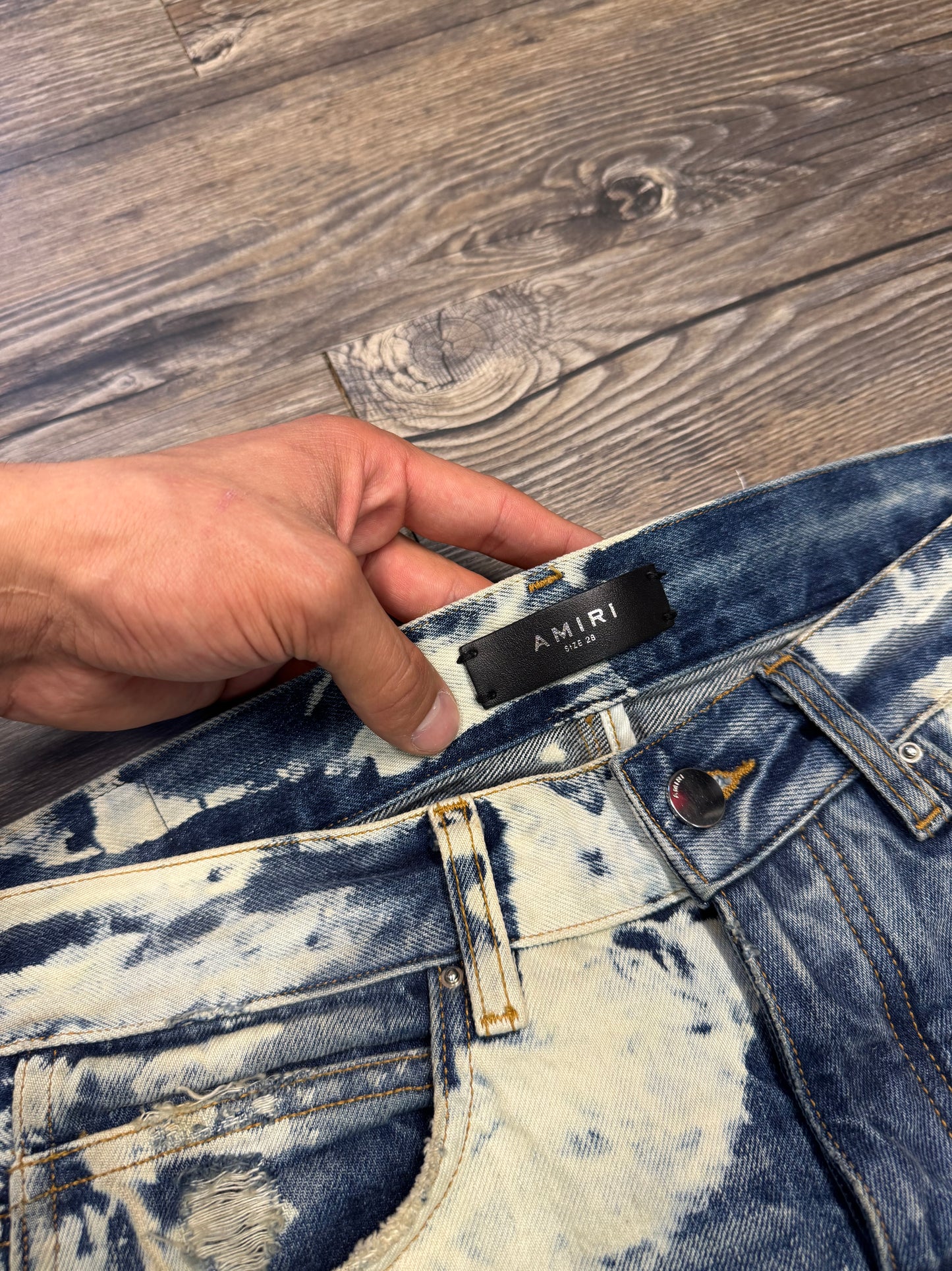 AMIRI DOUBLE KNEE BLEACHED CARPENTER JEANS (28)