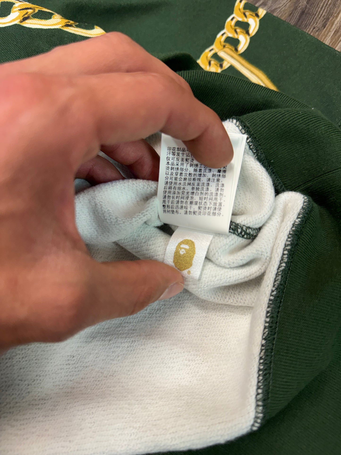A BATHING APE JEWELS CREWNECK (L)