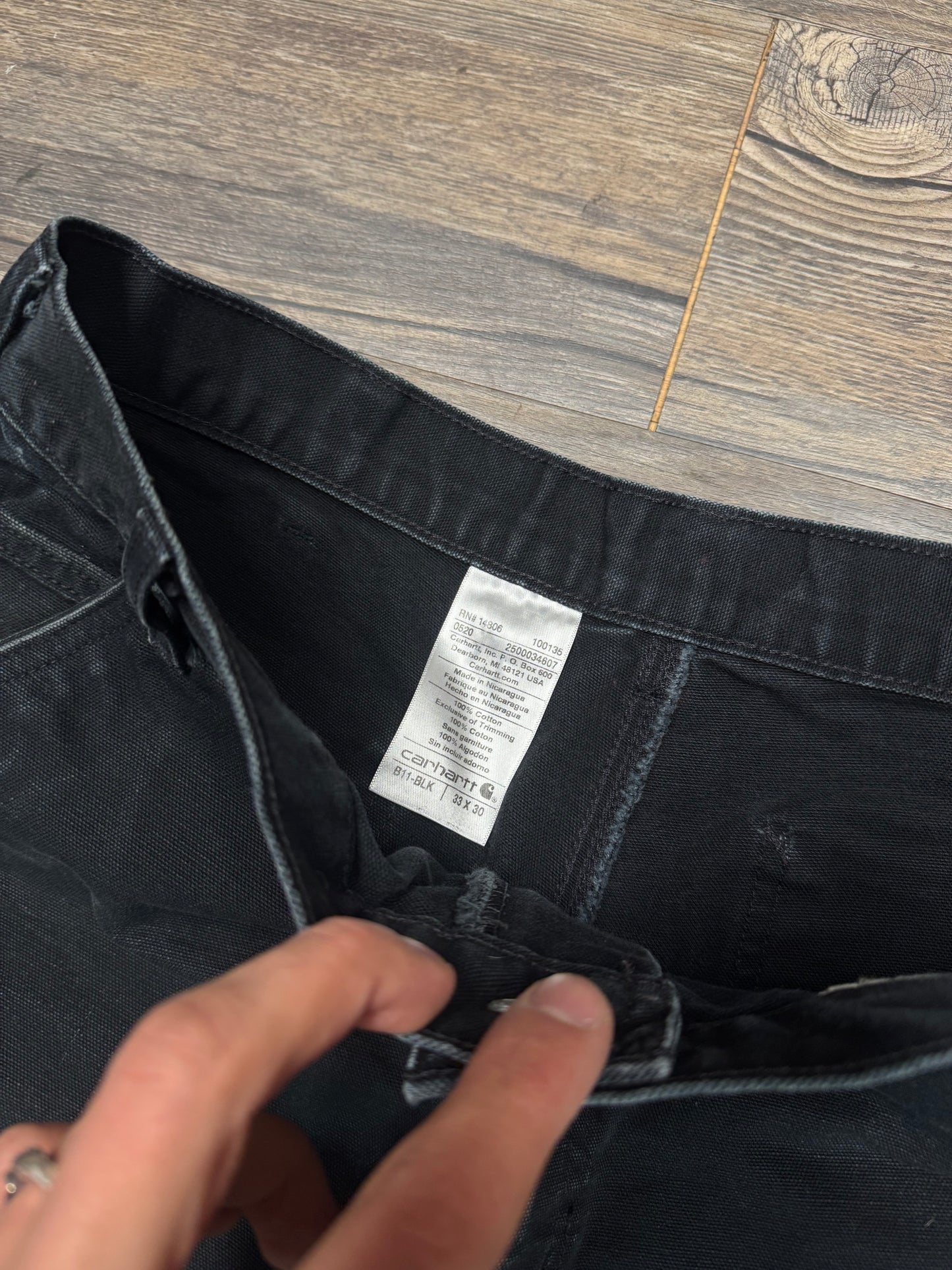 BLACK FADED CARHARTT PANTS (33x30)