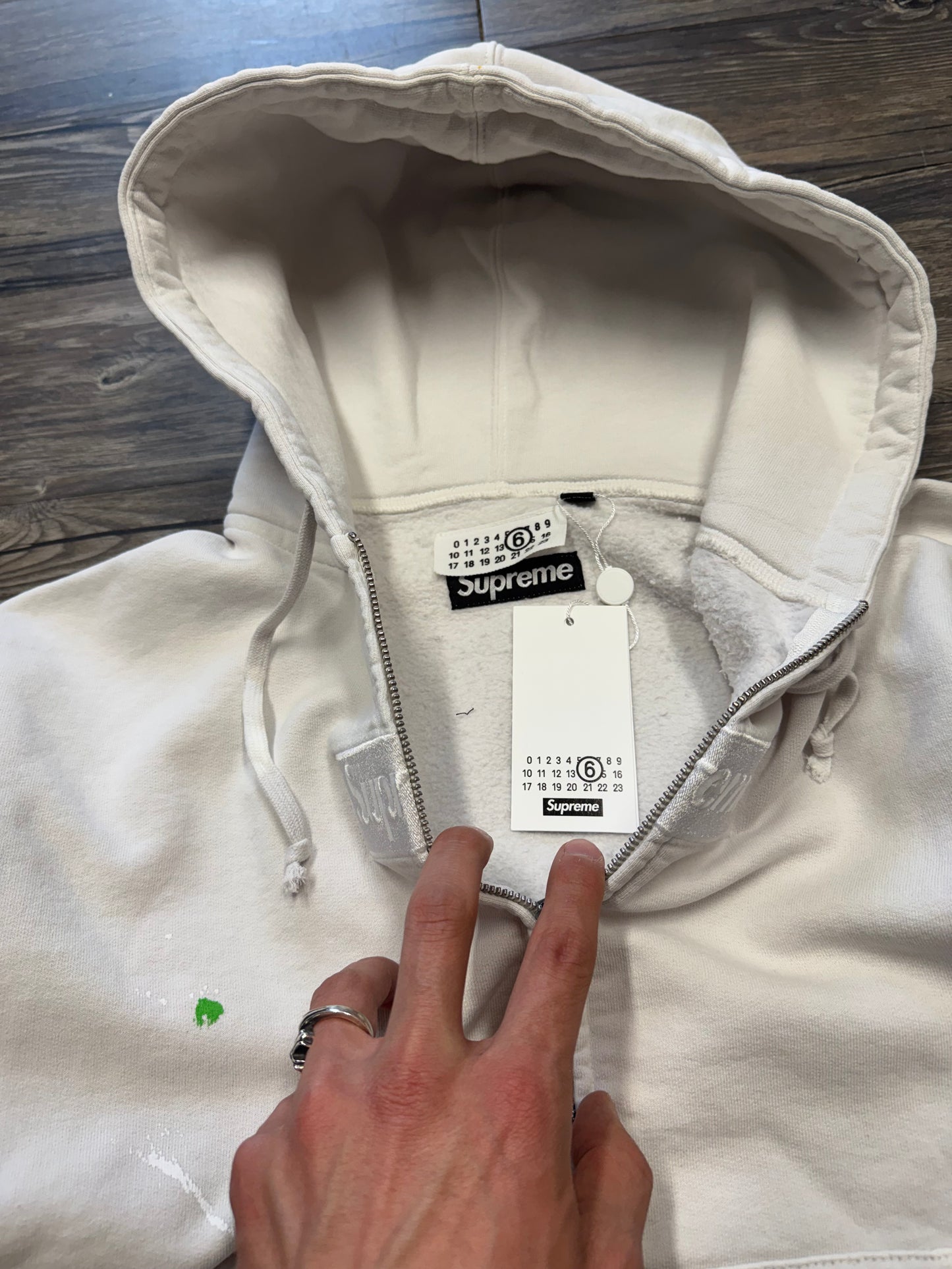 SUPREME MAISON MARGIELA MM6 WHITE BOX LOGO ZIP-UP (S)