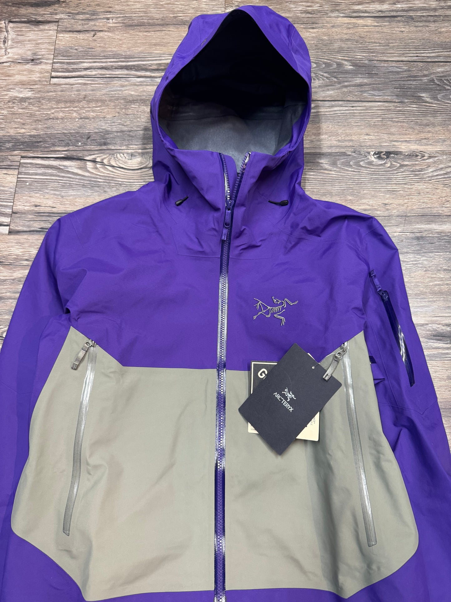 PURPLE ARCTERYX ZIP-UP JACKET (MEDIUM)