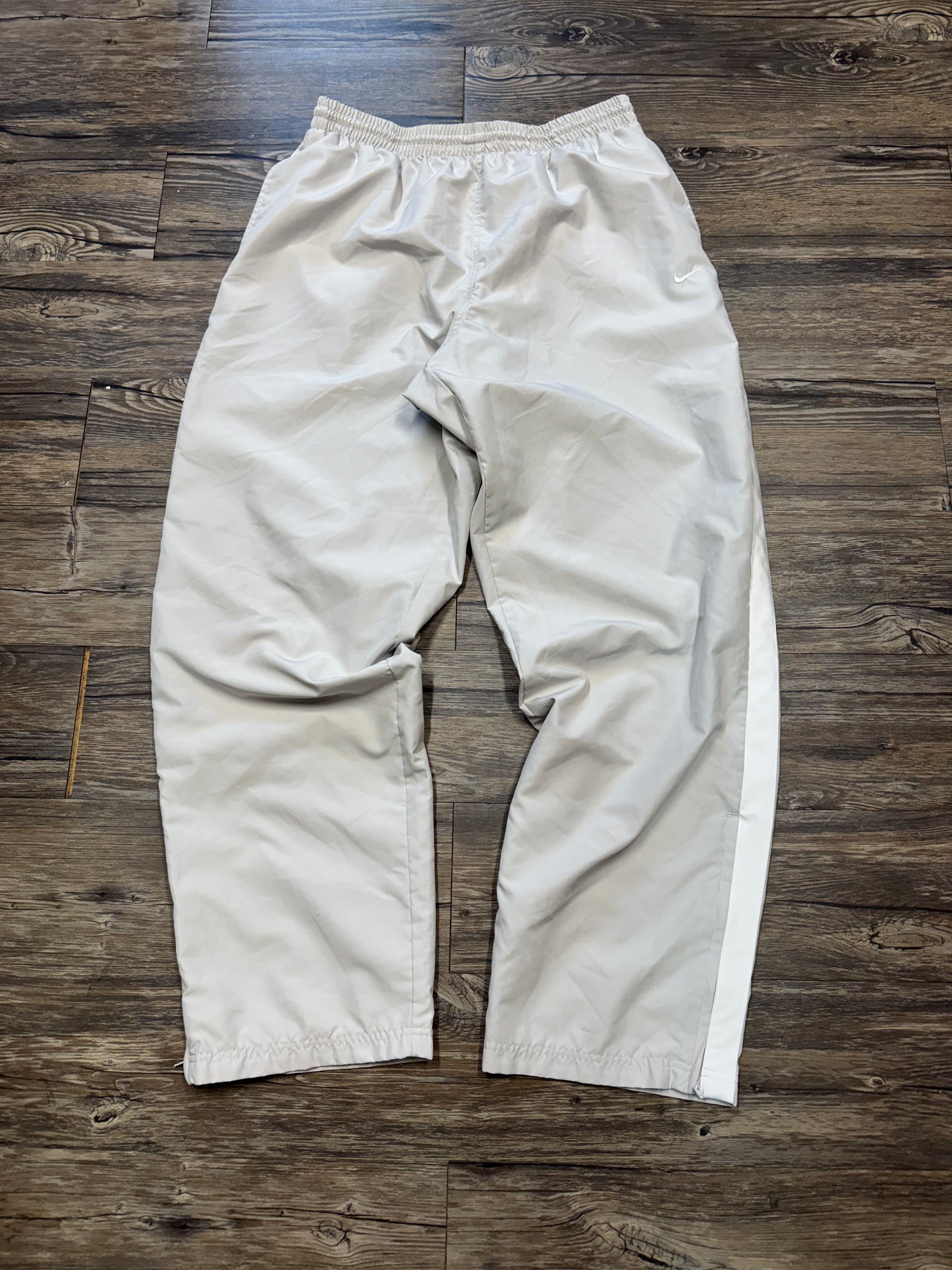 NIKE WOVEN VINTAGE TRACK PANTS STRIPED LEG (XL)