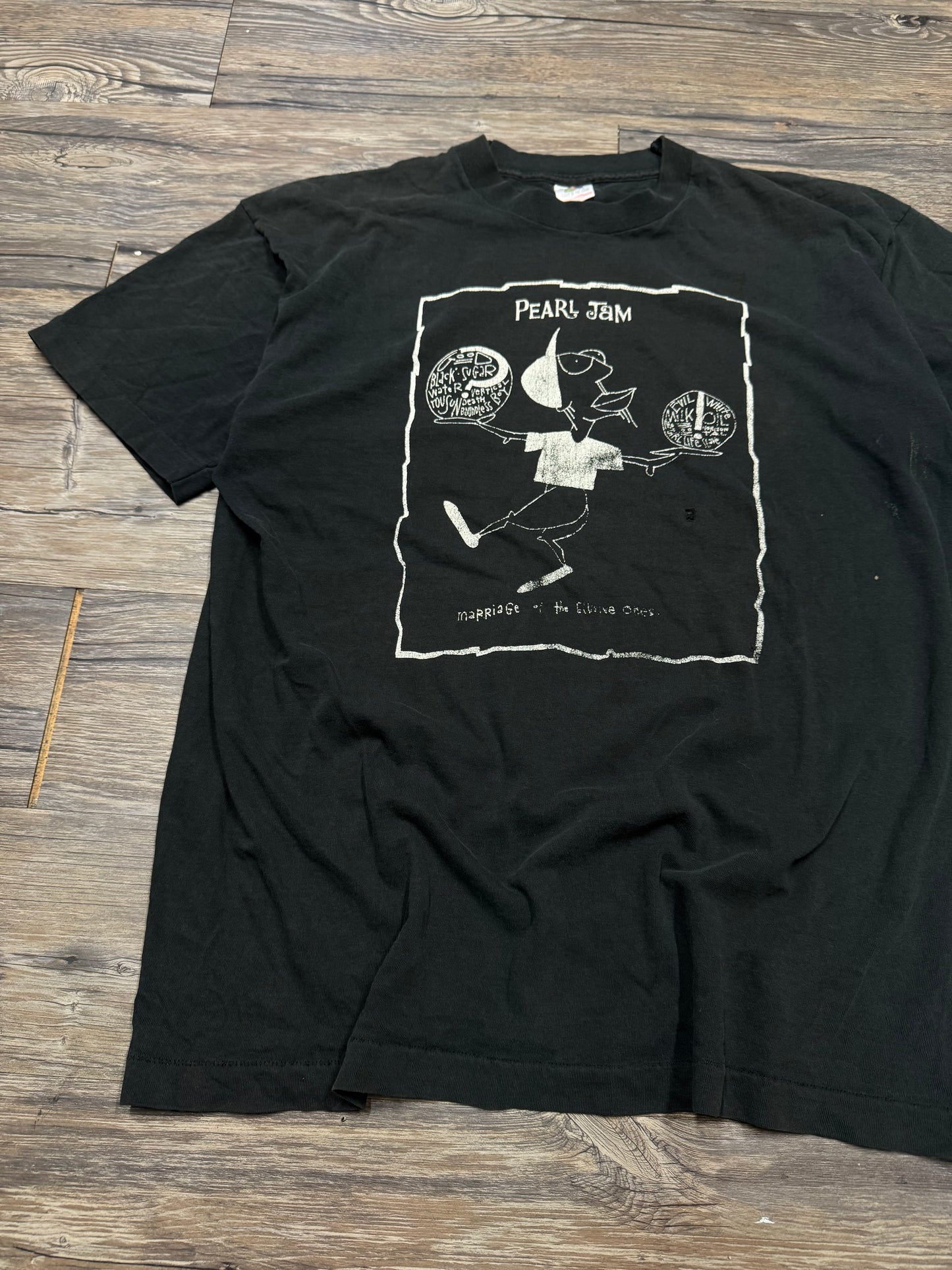 PEARL JAM 1993 BOUNDLESS AMES FADED T-SHIRT (XL)