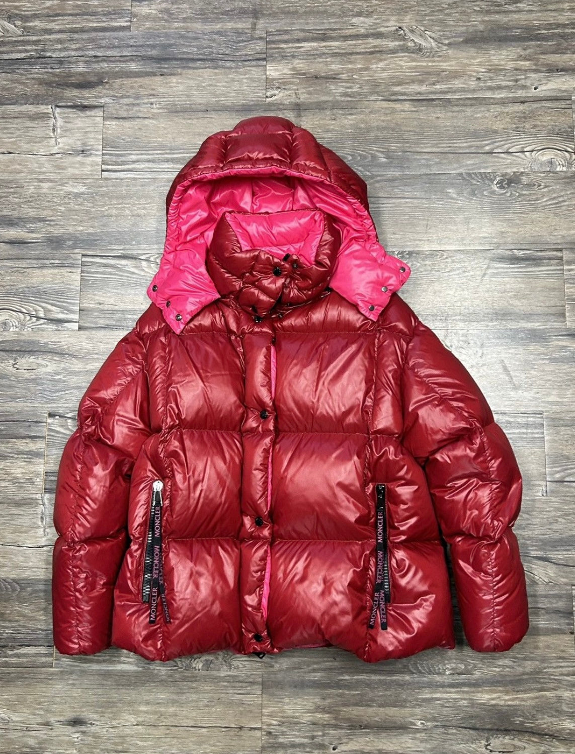 MONCLER PUFFER JACKET (LARGE)