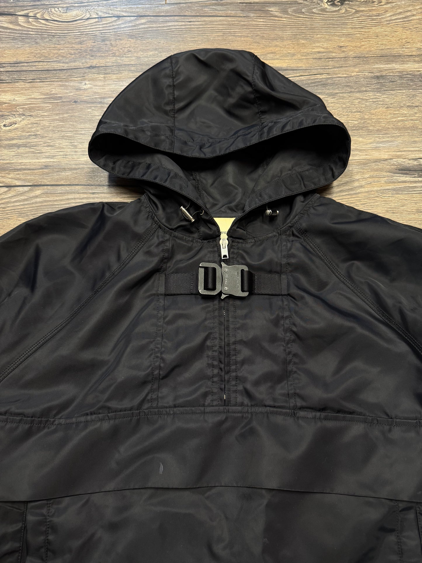1017 ALYX 9SM HOODED NYLON SHELL JACKET (XS)